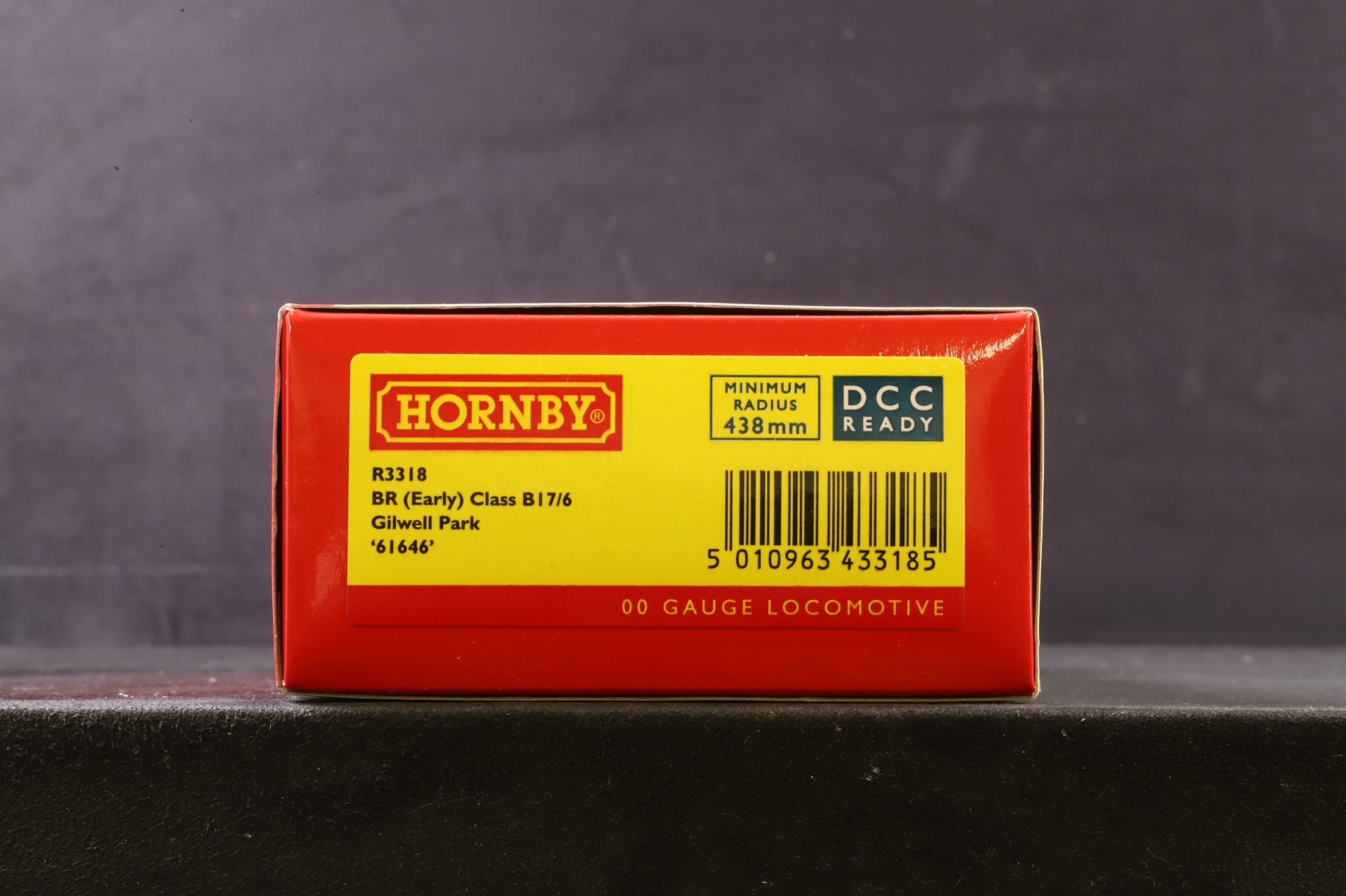 Hornby OO R3318 Class B17/6 '61646' 'Gilwell Park' BR Lined Green E/C