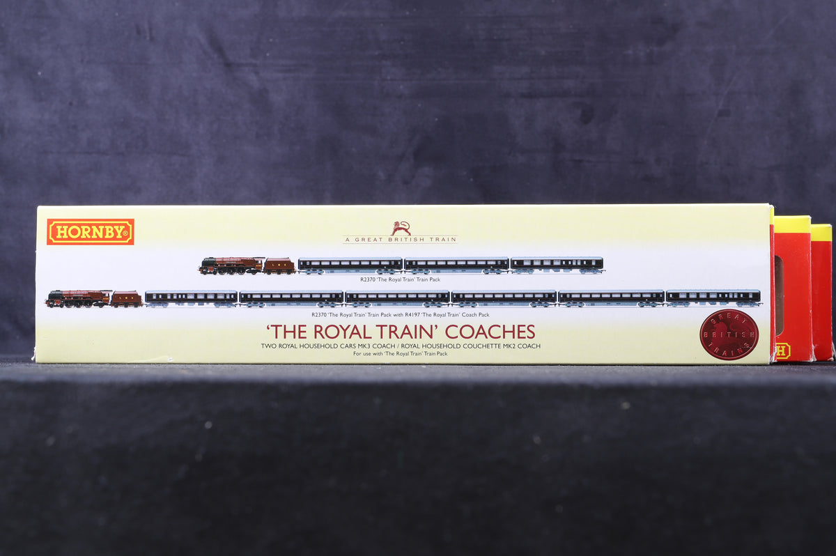 Hornby OO R4197 &#39;The Royal Train&#39; Coach Pack