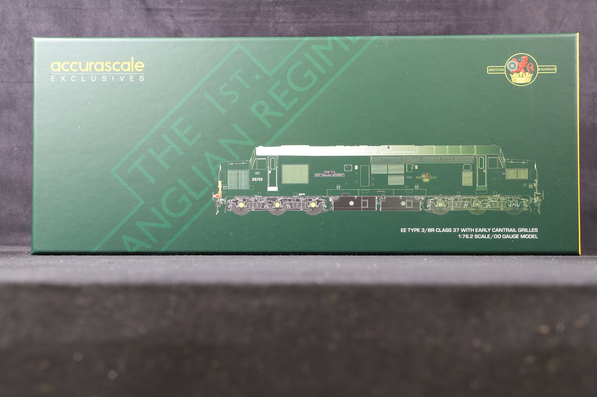 Accurascale OO ACC2301DCC Class 37/0 &#39;D6703&#39; BR Green SYP L/C, DCC Sound