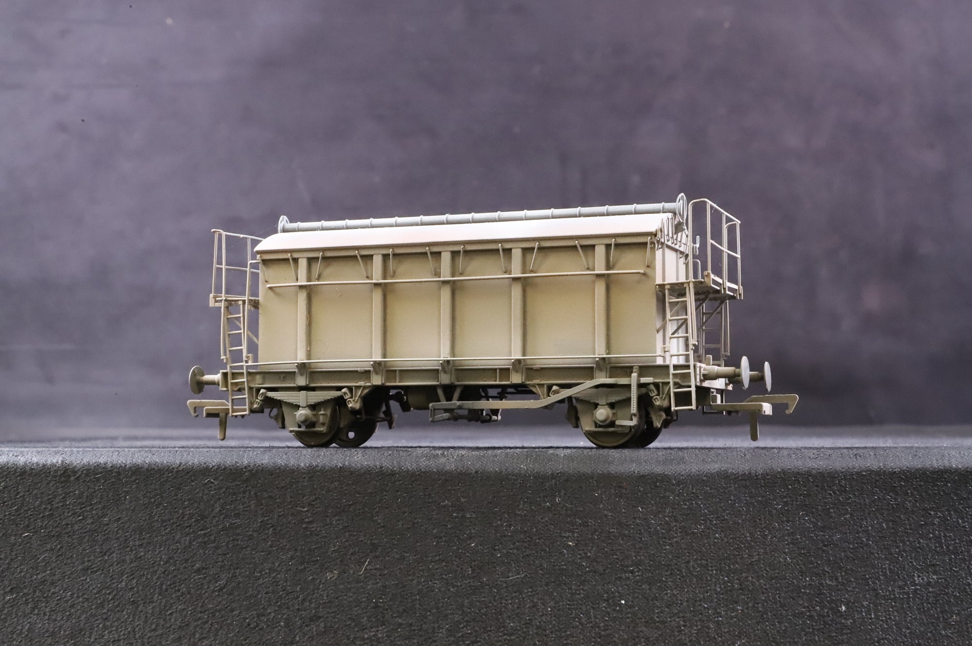 KMRC OO Rake of 3 PRA China Clay Wagons - Late, Inc. SB007A, B & D, Weathered