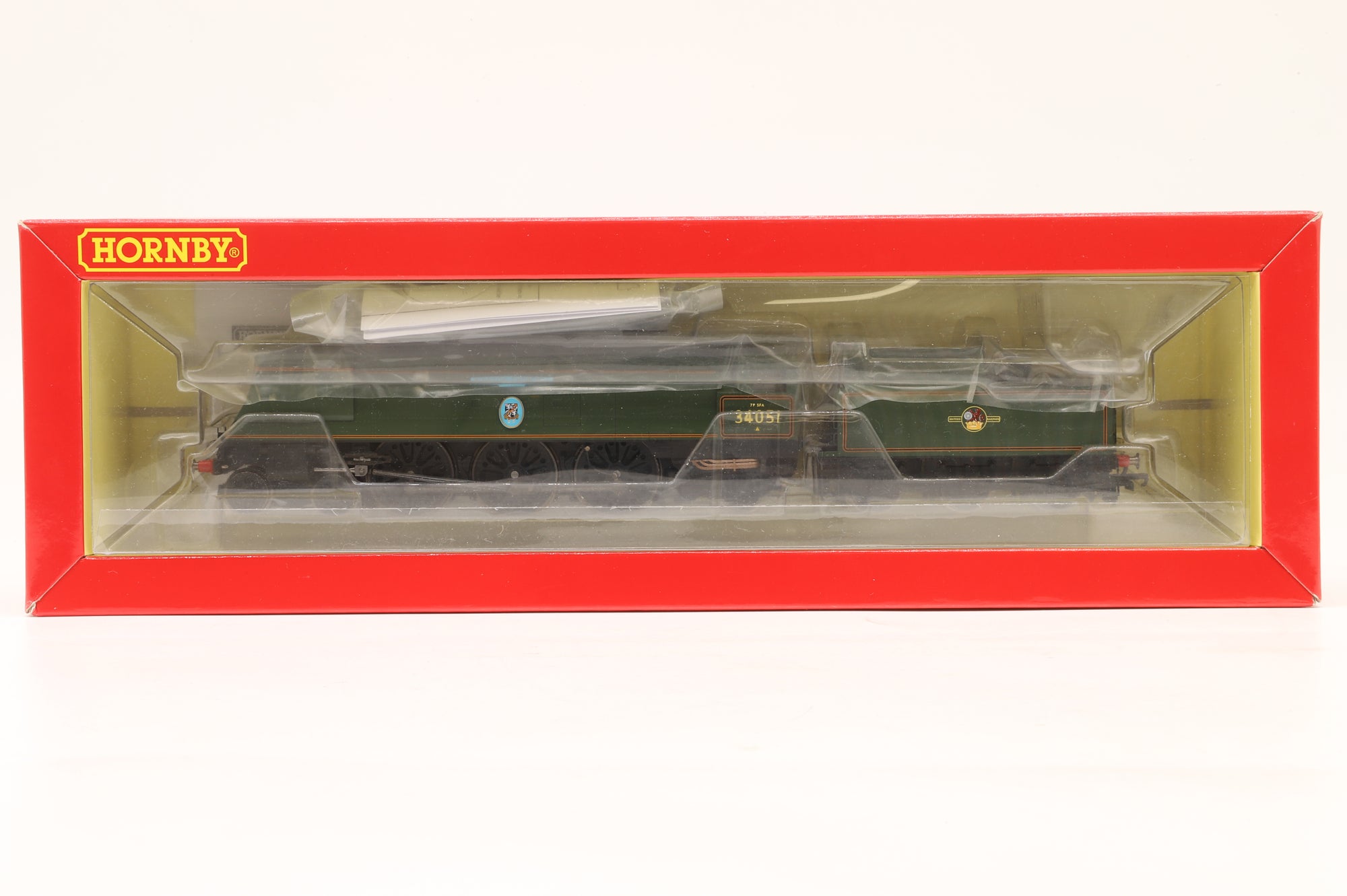 Hornby OO R3866 Battle of Britain Class '34051' 'Winston Churchill' BR Lined Green L/C