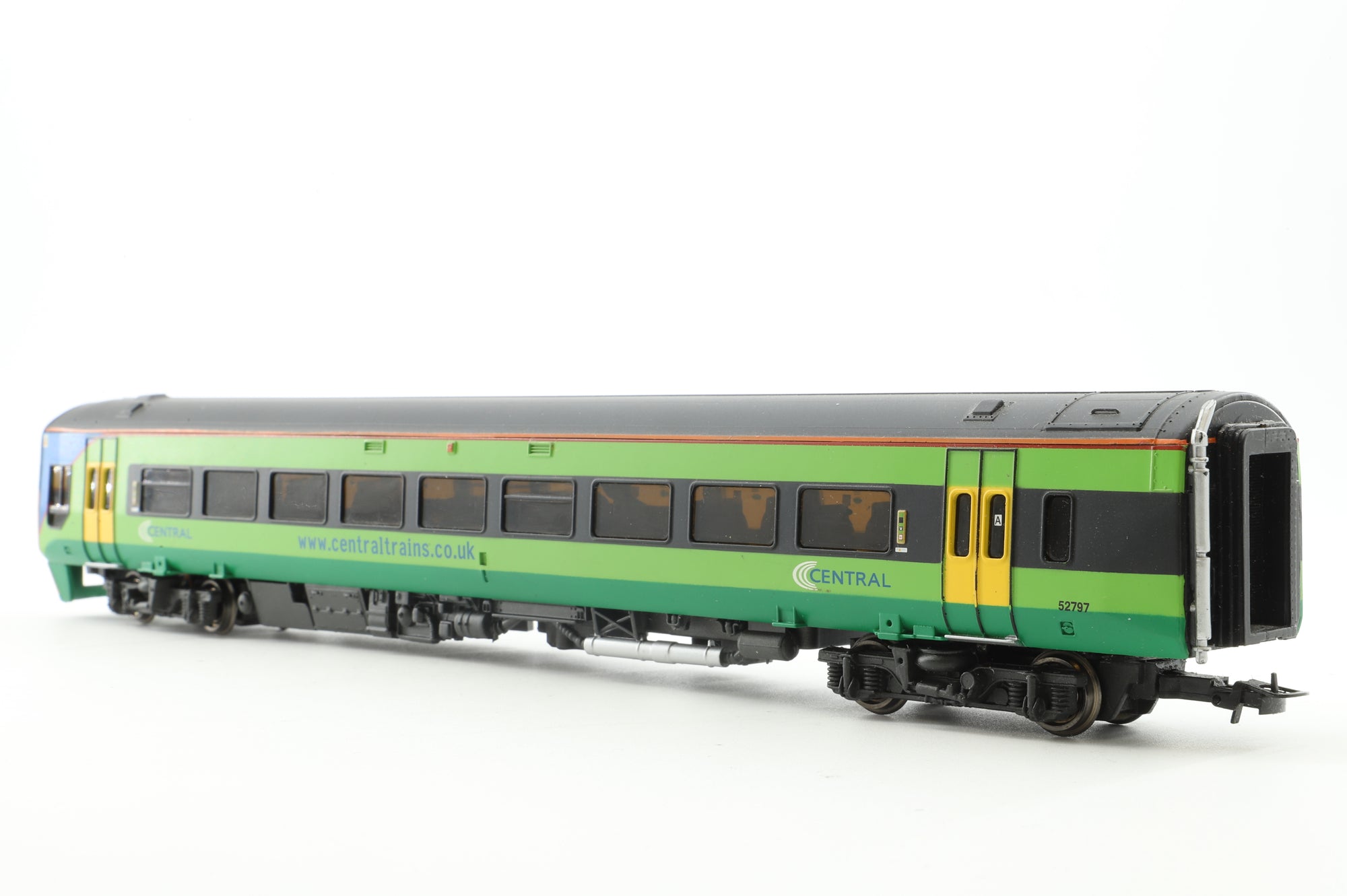 Bachmann OO 31-504 Class 158 2 Car DMU '158783' Central Trains Green
