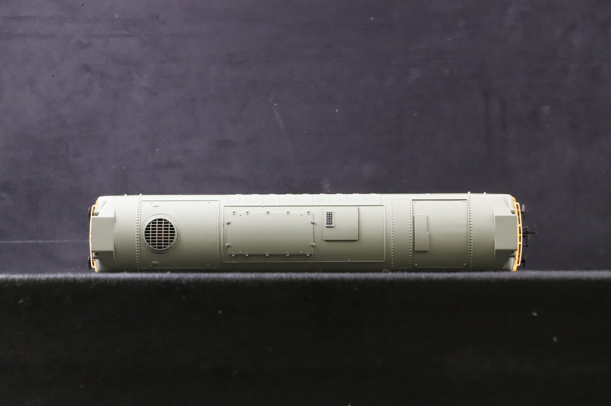 Bachmann OO 32-402 Class 25/3 Bo-Bo 'Tamworth' Diesel Two Tone Green