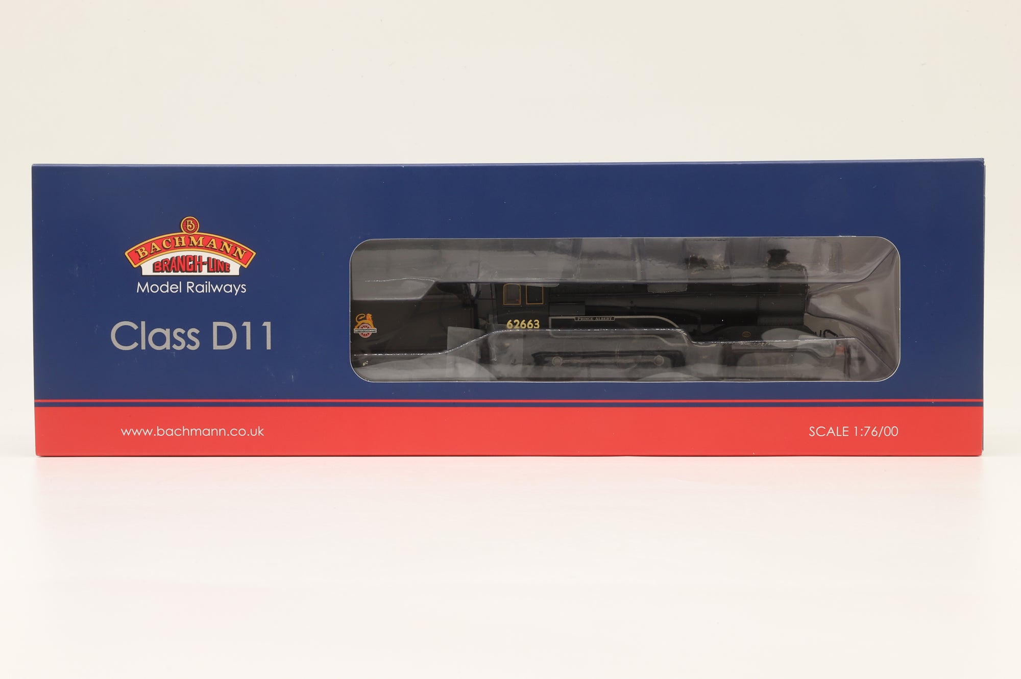 Bachmann OO 31-146 Class D11 '62663' 'Prince Albert' BR Black E/C