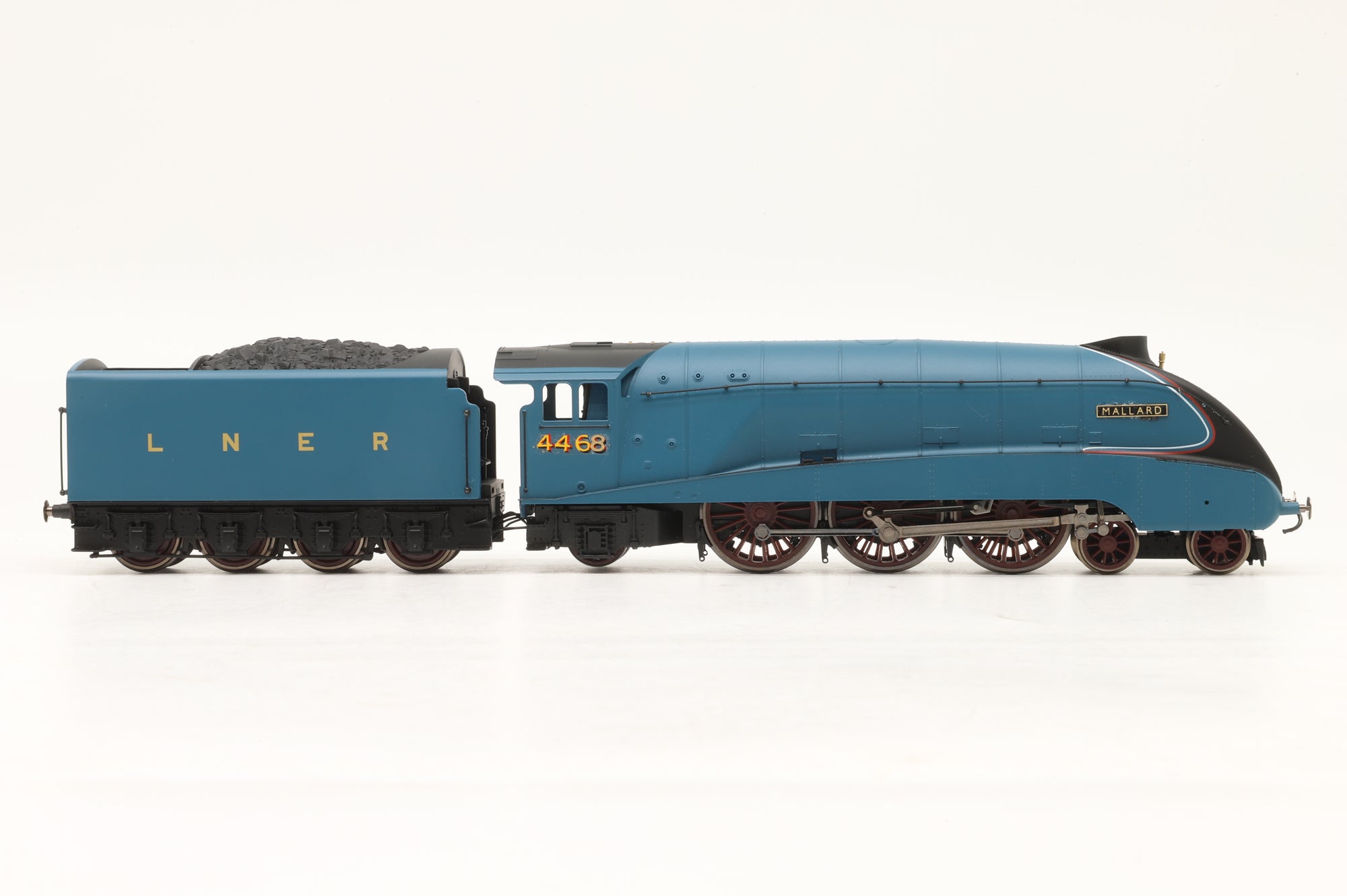 Hornby OO R2339 Class A4 '4468' 'Mallard' LNER Garter Blue DCC Sound