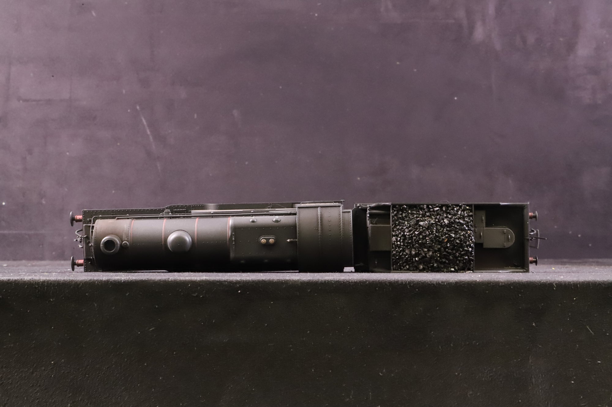 Bachmann OO 31-146A GCR Class 11F 62664 'Princess Mary' in Lined BR Black w/ Early Crests - Weathered