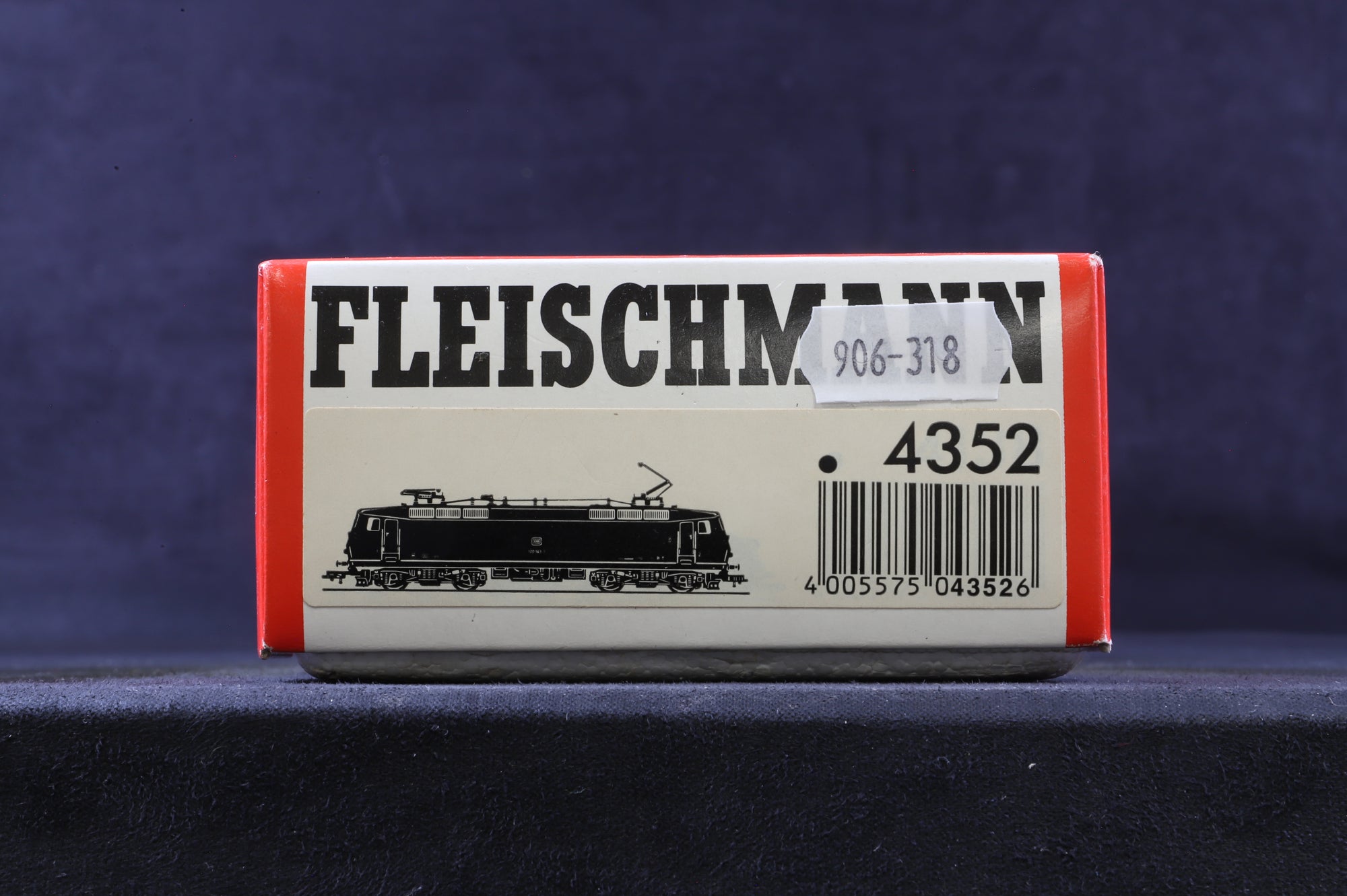 Fleischmann HO 4352 BR Class BR 120 '120 143-3' Electric Locomotive DB 2 & 3 Rail