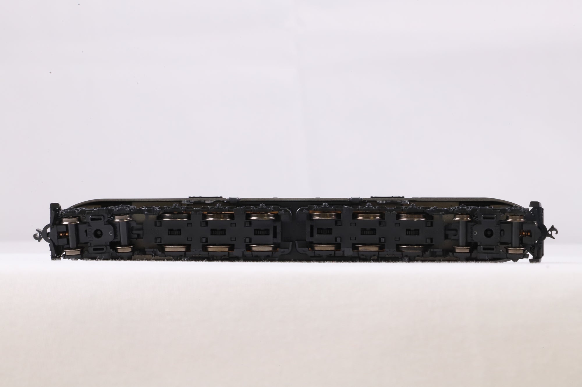 Kato N 137-2022 GG1 Amtrak '918' Electric Locomotive