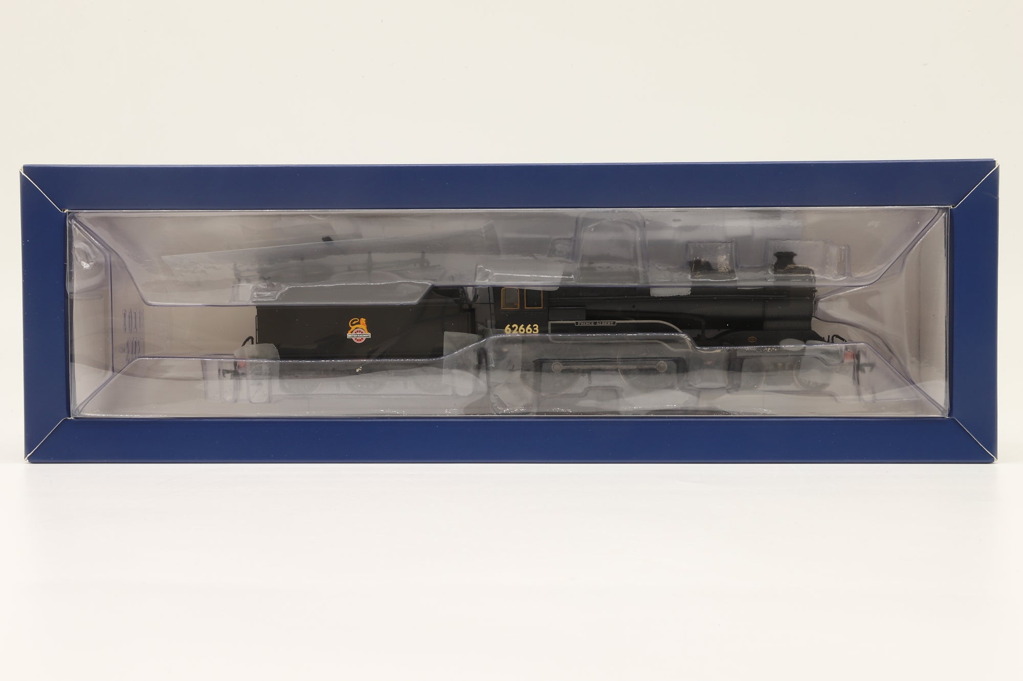 Bachmann OO 31-146 Class D11 '62663' 'Prince Albert' BR Black E/C