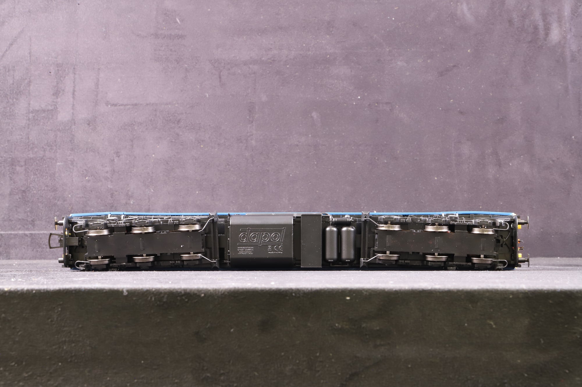 Dapol OO 4D-005-000DSM Class 59 59005 'Kenneth J. Painter' in Foster Yeoman Livery - DCC & Smoke