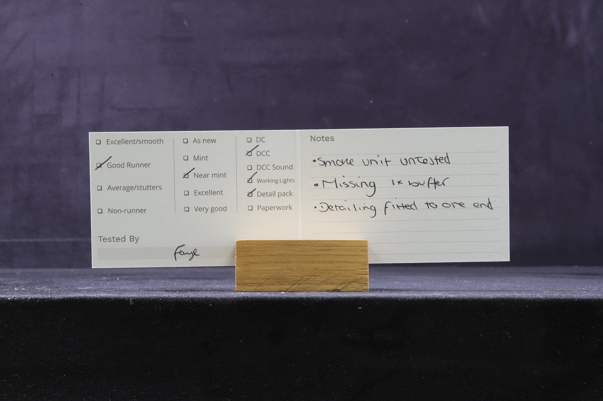 Dapol OO 4D-005-000DSM Class 59 59005 'Kenneth J. Painter' in Foster Yeoman Livery - DCC & Smoke