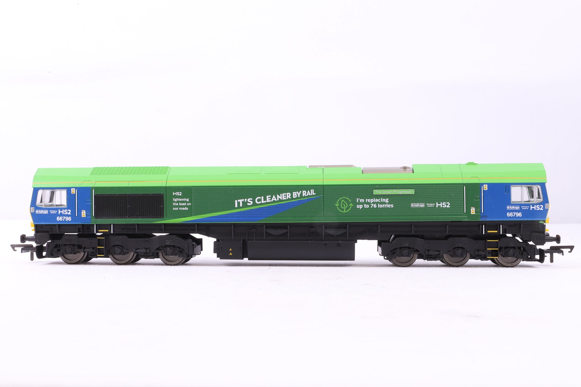 Hornby OO R30151 GBRf Class 66 Co-Co 'The Green Progression' '66796', DCC Fitted
