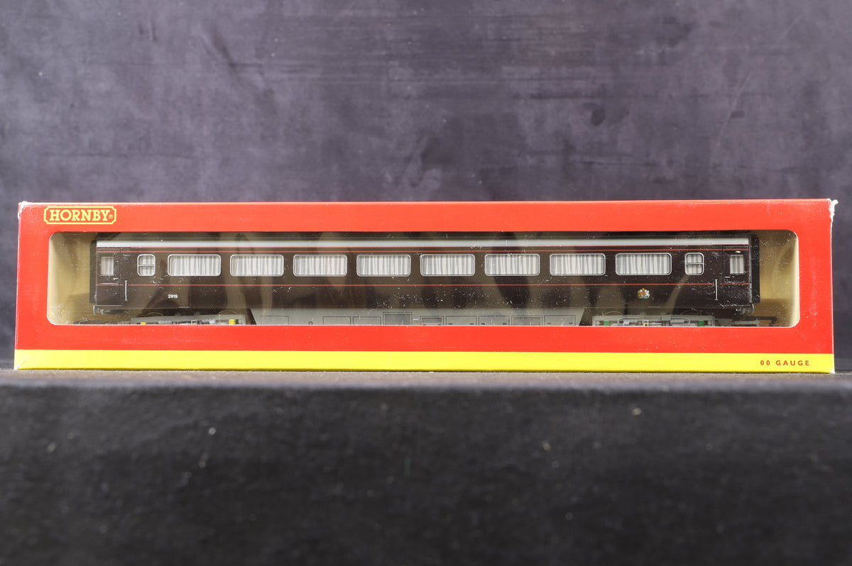 Hornby OO R4197 &#39;The Royal Train&#39; Coach Pack