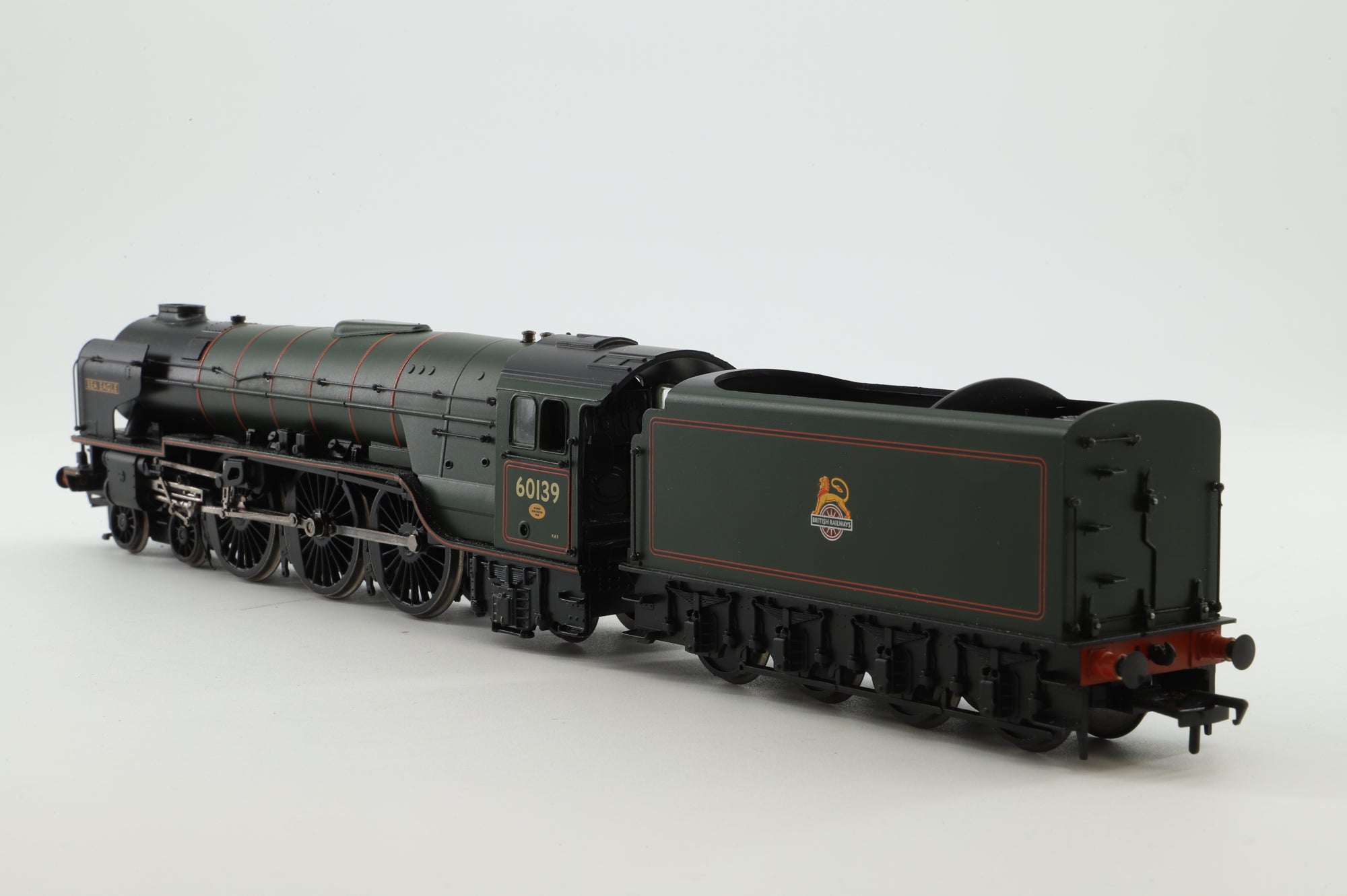 Bachmann OO 32-551DS Class A1 60139 'Sea Eagle' in Lined BR Green w/ Early Crests - DCC Sound