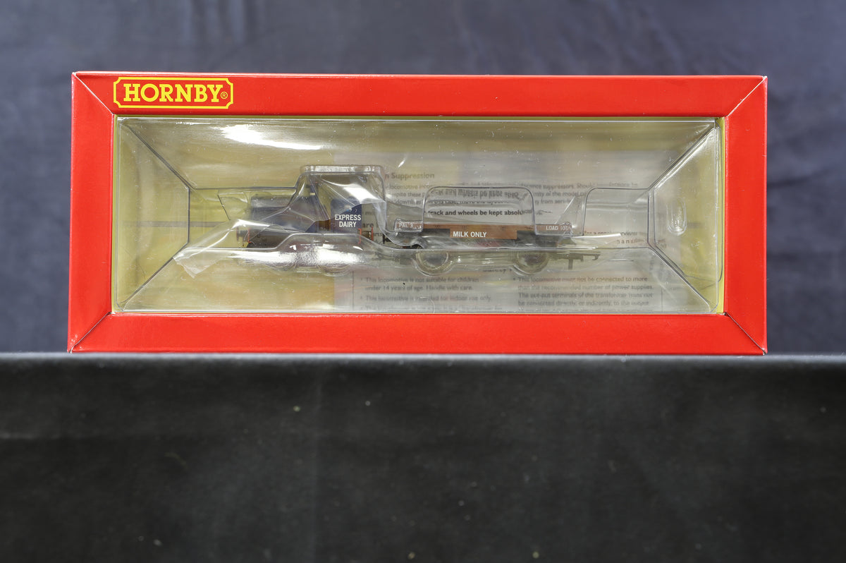 Hornby OO R3943 Express Dairy Ruston &amp; Hornsby 48DS 0-4-0 &amp; Flatbed Wagon