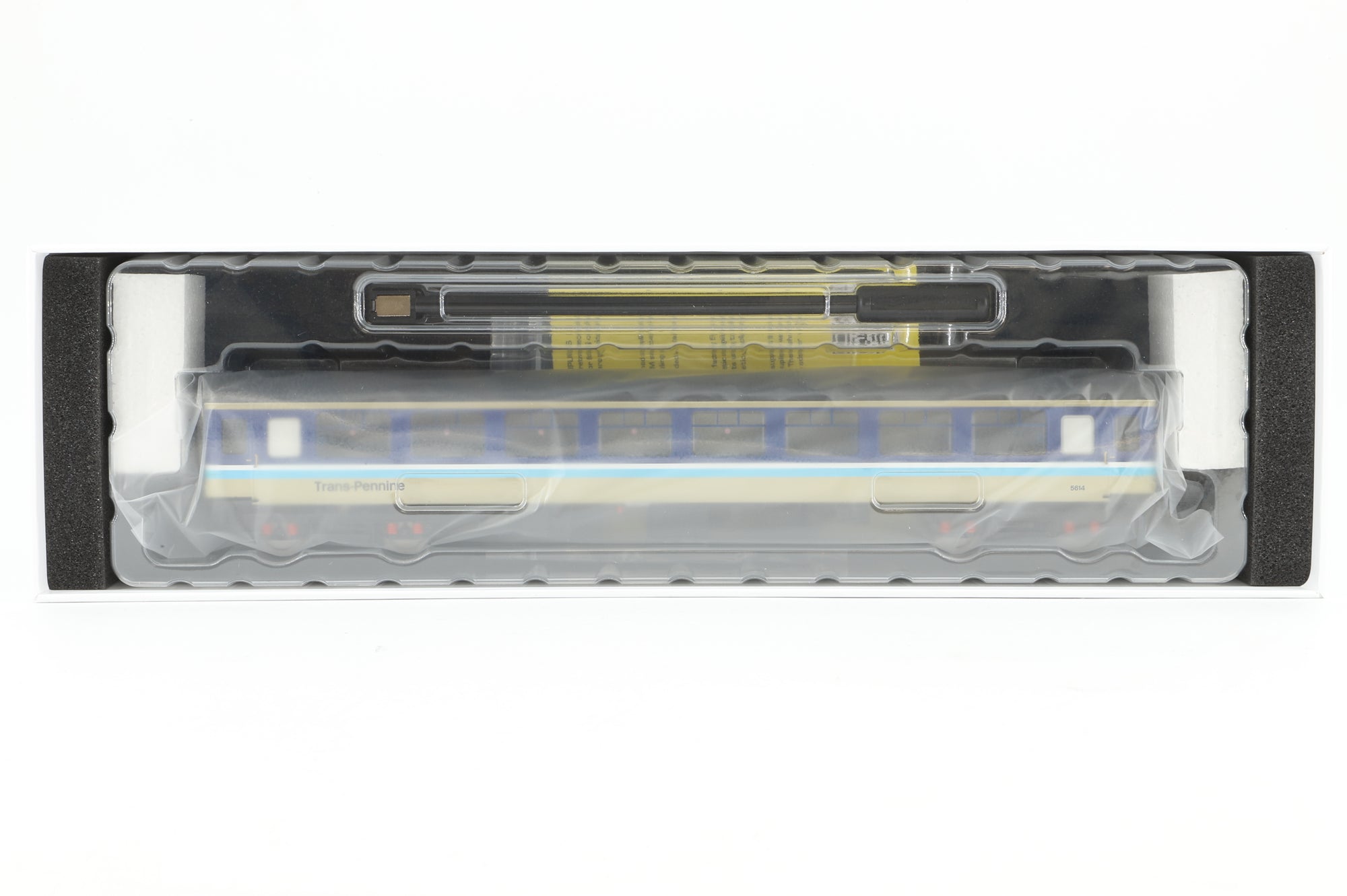 Accurascale OO ACC2697 Mk2C TSO No.5614 in BR Provincial/Trans-Pennine Livery