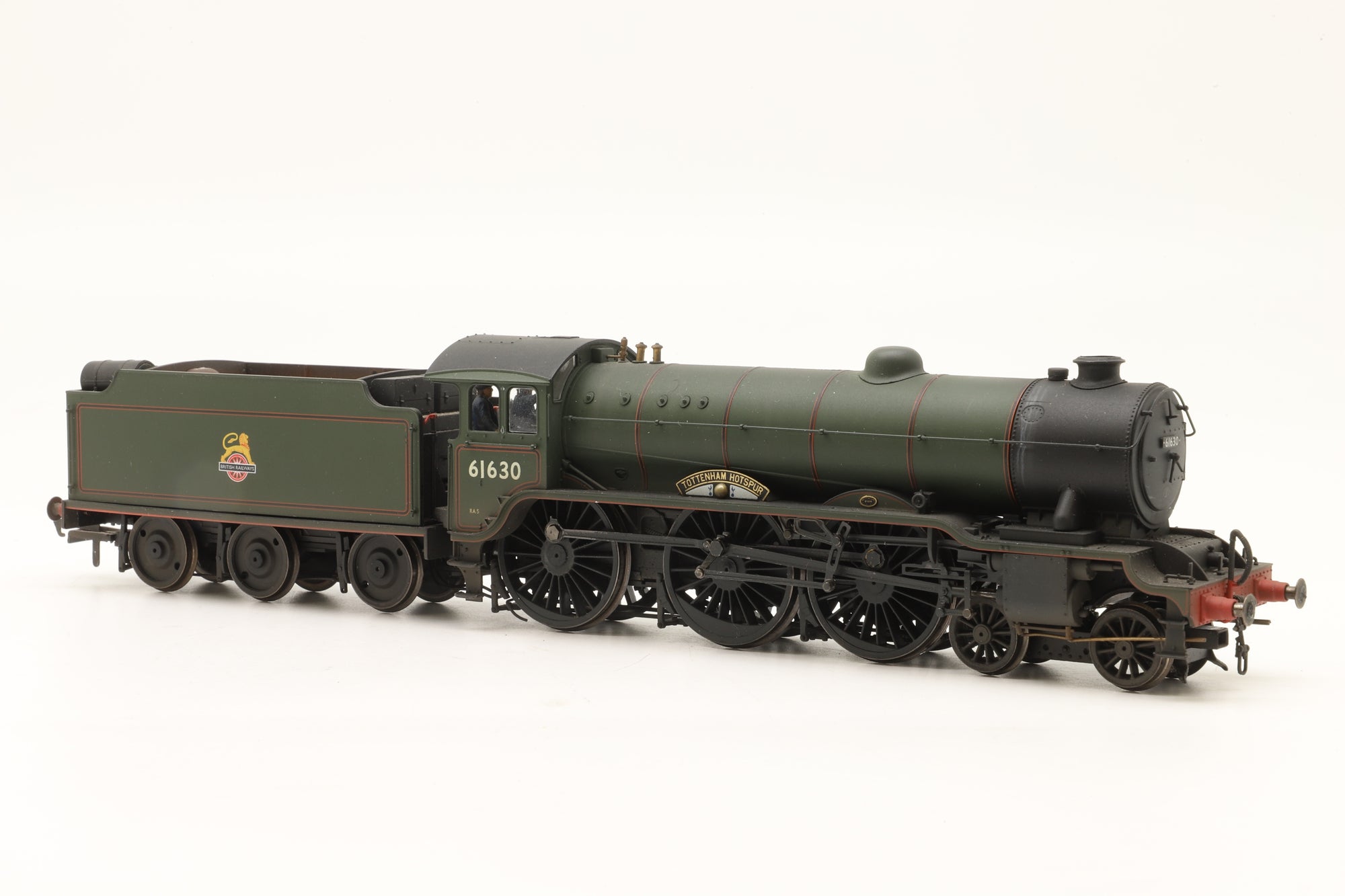 WORKSHOP Hornby OO R2922 Class B17/6 '61630' 'Tottenham Hotspur' BR Lined Green E/C Weathered & Renumbered DCC Sound