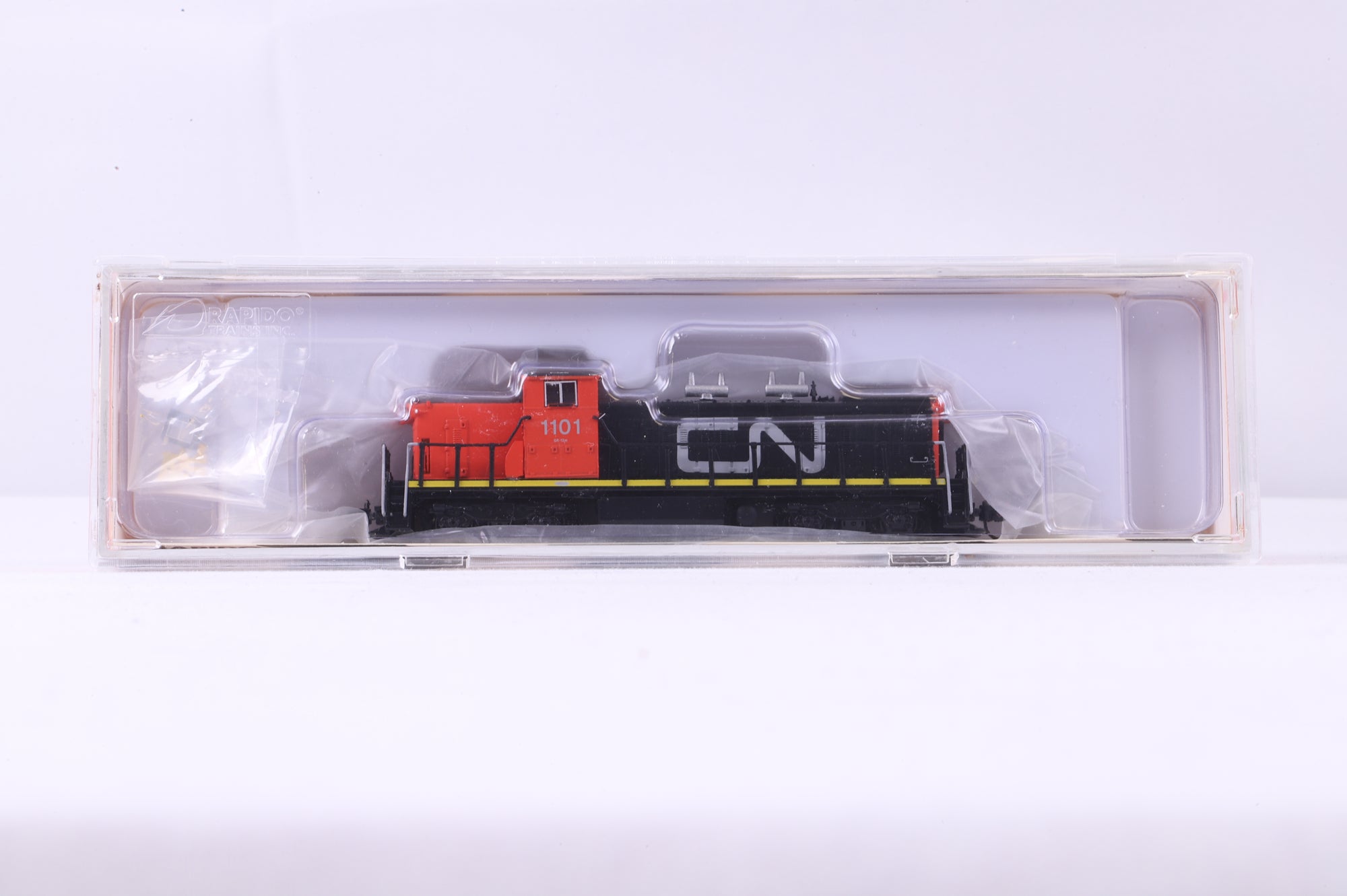 Rapido N 70045 CN GMD-1 Red Cab '1101'