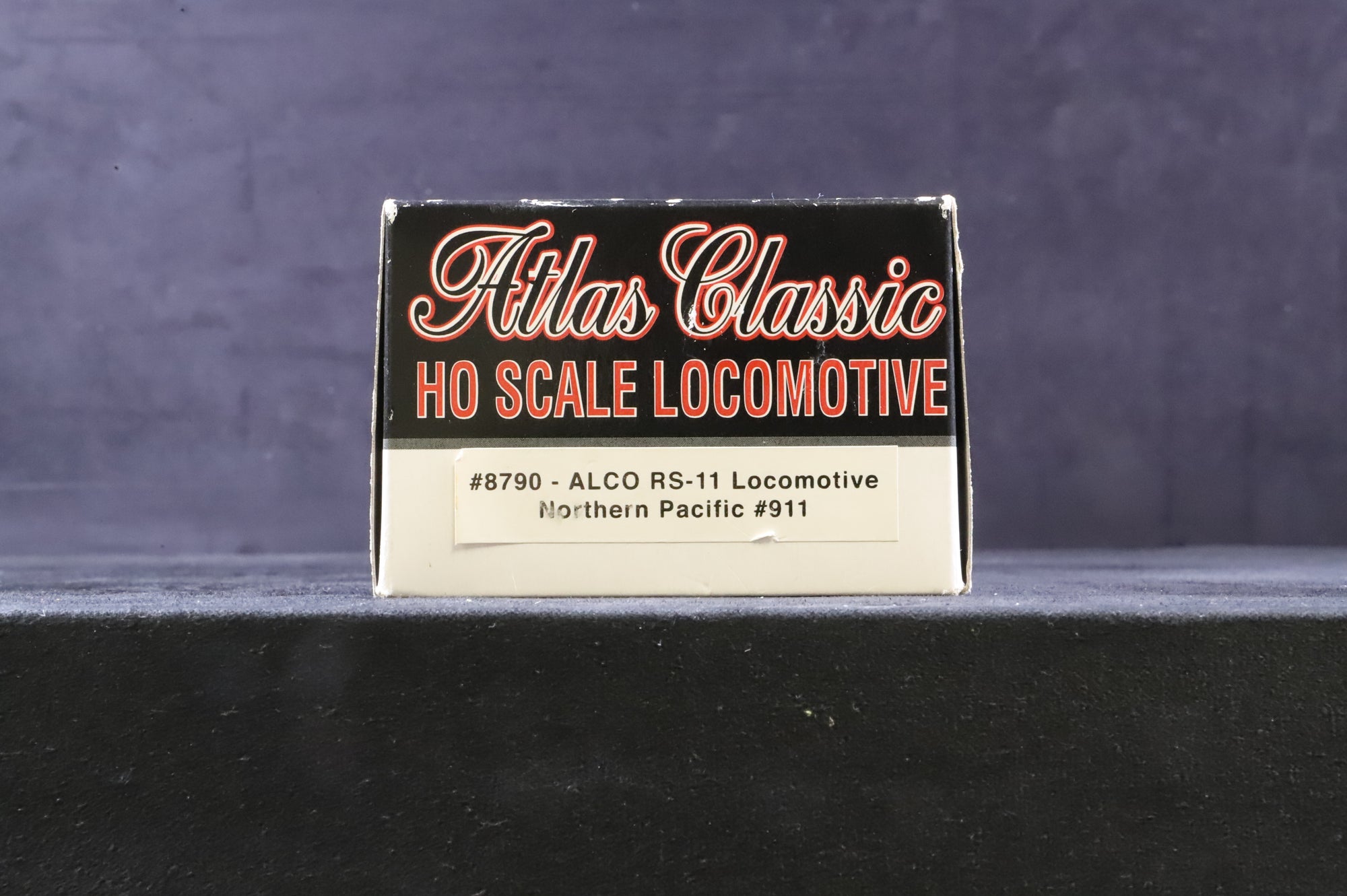 Atlas HO #8790 ALCO RS-11 Northern Pacific #911
