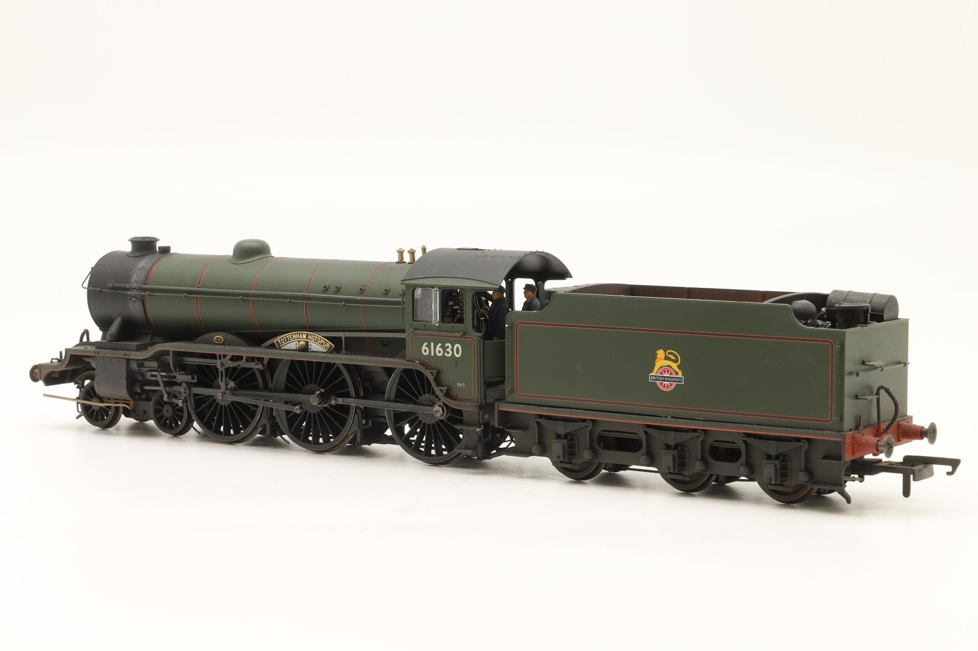 WORKSHOP Hornby OO R2922 Class B17/6 '61630' 'Tottenham Hotspur' BR Lined Green E/C Weathered & Renumbered DCC Sound