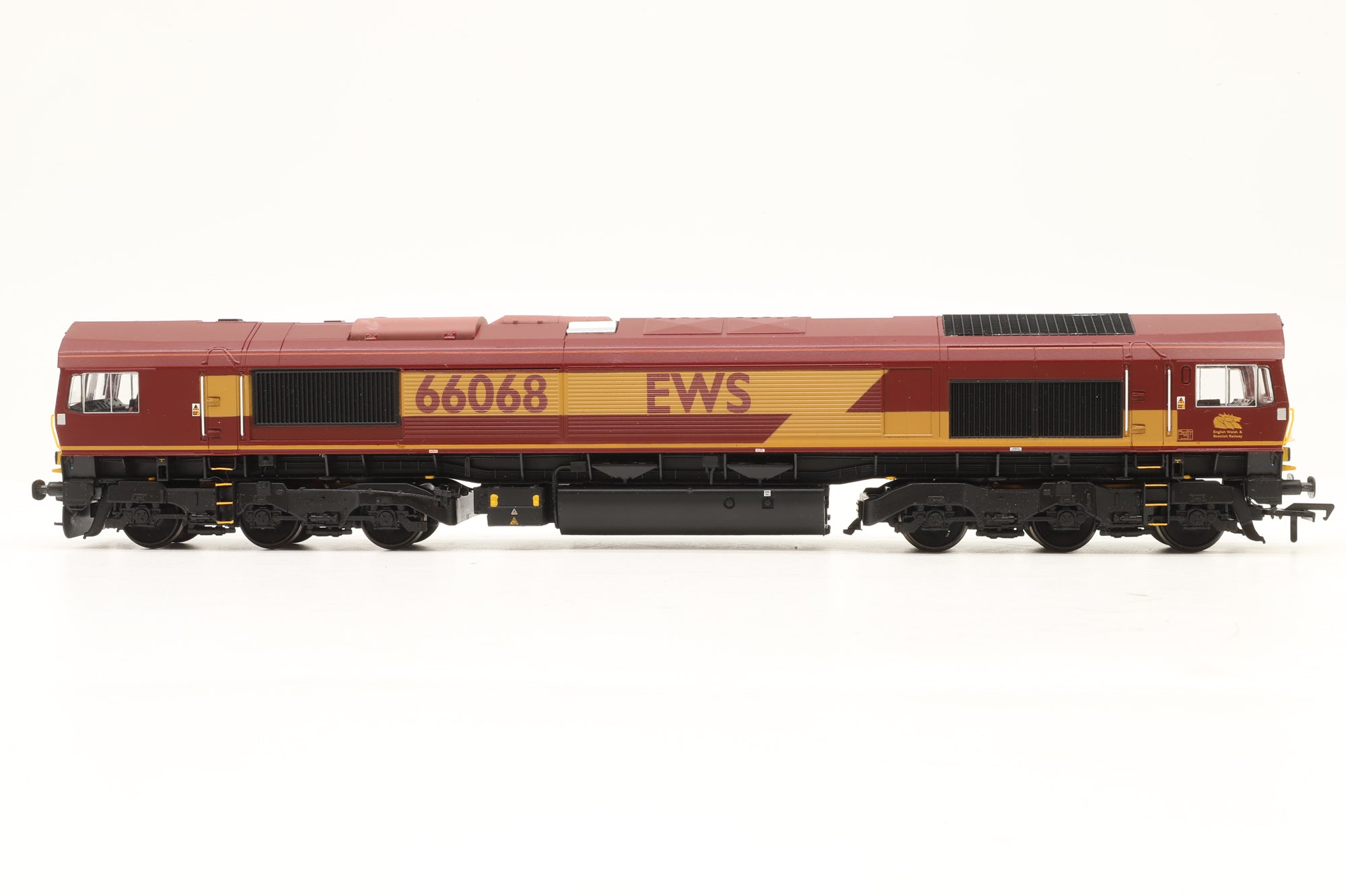 Bachmann OO 32-733 Class 66 Diesel '66068' EWS