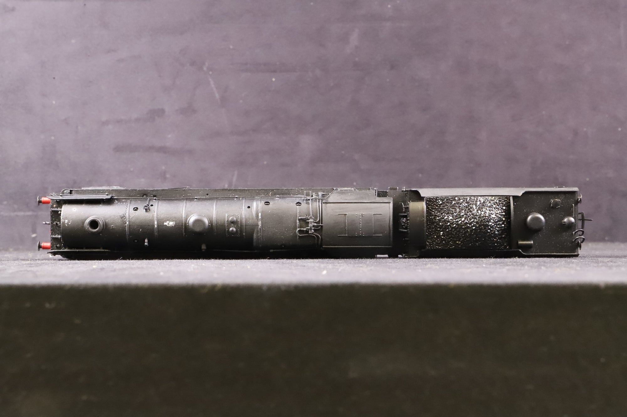 WORKSHOP Bachmann OO 32-852 Standard Class 9F '92176' BR Plain Black L/C Repainted