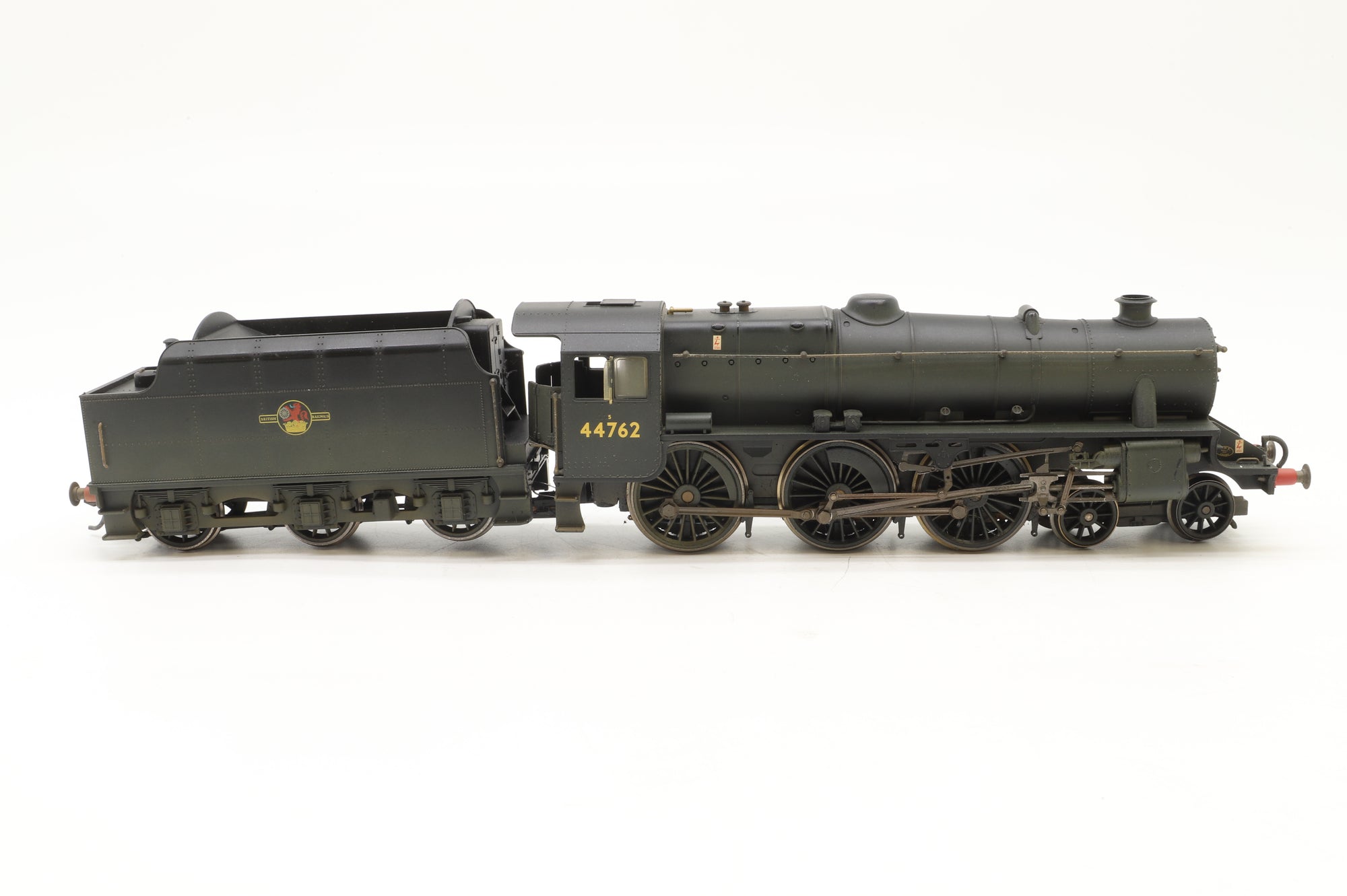 WORKSHOP Hornby OO R2360 'Black 5' 44762 in BR Black w/ Late Crests - Weathered