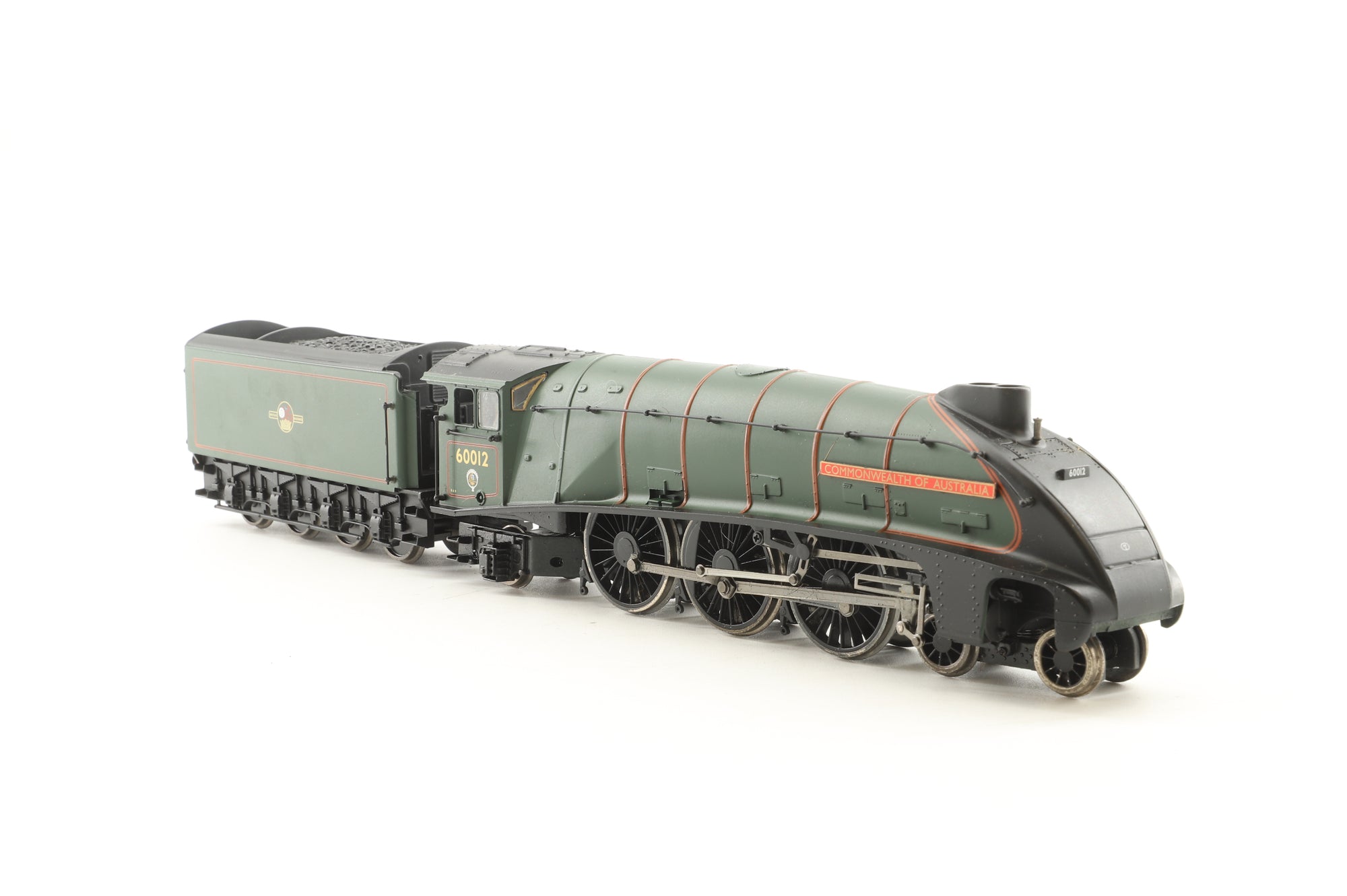 Bachmann OO 31-2001 Set of 3 Class A4 'Commonwealth of Australia' in BR Green, BR Blue & LNER Blue