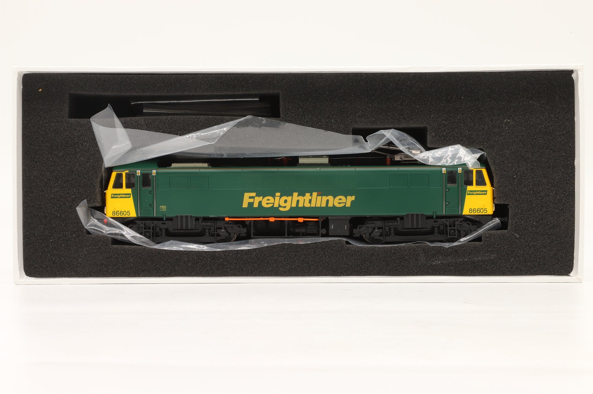 Heljan OO 8604 Class 86 '86605' Electric Locomotive Freightliner Green