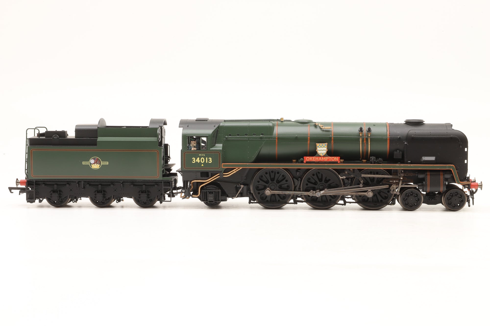 Hornby OO R3203 Rebuilt West Country Class '34013' 'Okehampton' BR Lined Green L/C DCC Fitted
