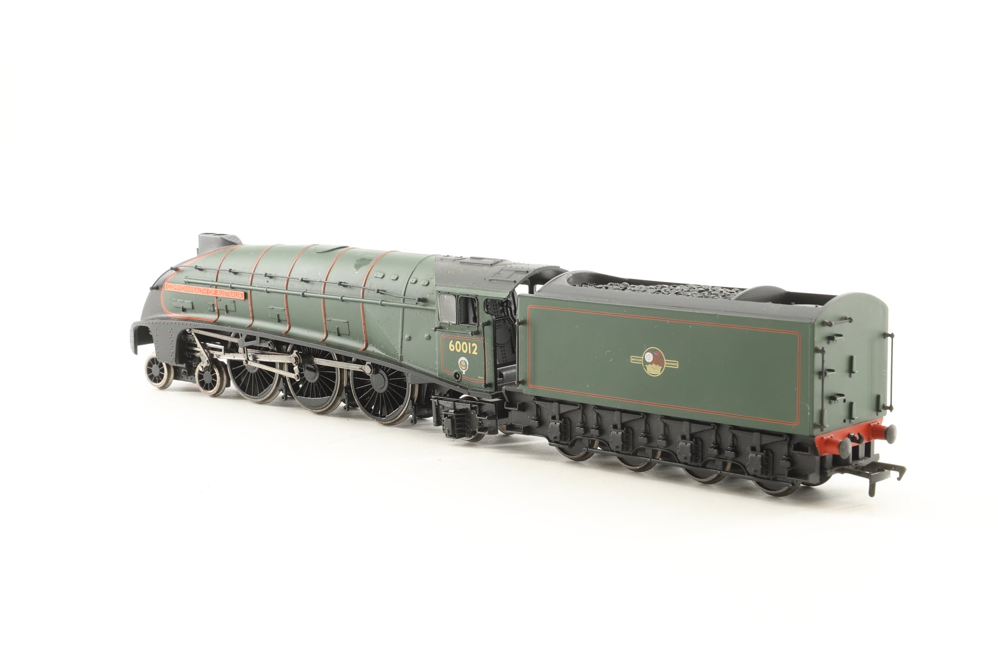 Bachmann OO 31-2001 Set of 3 Class A4 'Commonwealth of Australia' in BR Green, BR Blue & LNER Blue