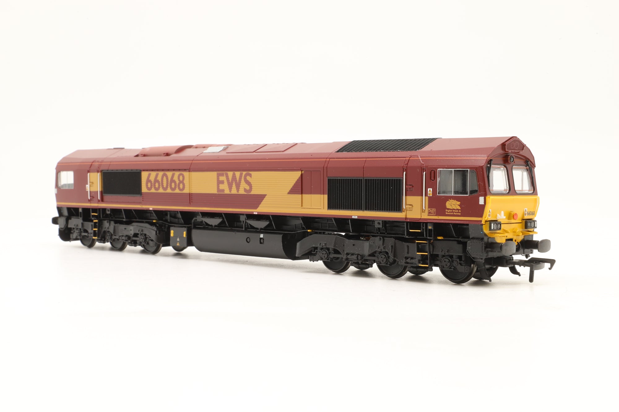 Bachmann OO 32-733 Class 66 Diesel '66068' EWS