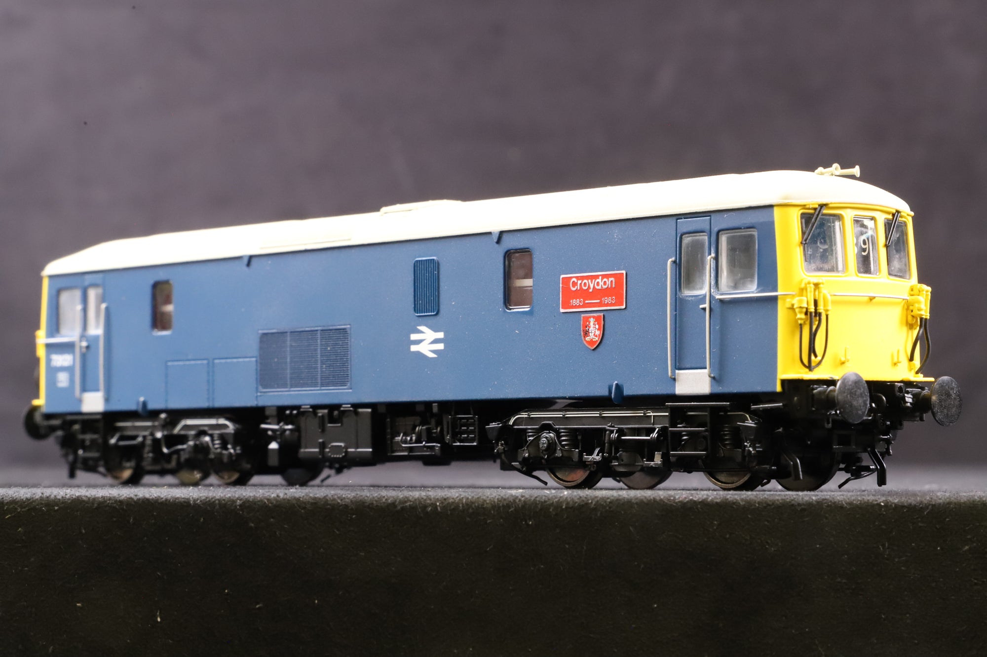 Dapol OO Class 73 '73121' 'Croydon' BR Blue Double Arrow Logo DCC Fitted