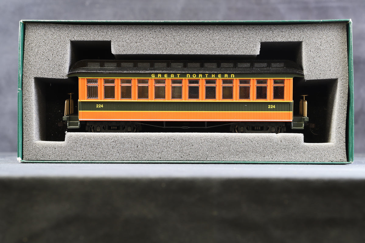 Bachmann Spectrum ON30 26311 Coach Great Northern
