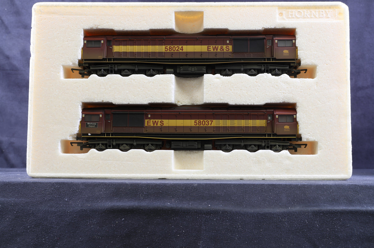 Hornby OO R2411 EWS Co-Co Diesel Electric Class 58 &#39;58024 &amp; 58037&#39; Weathered Edition