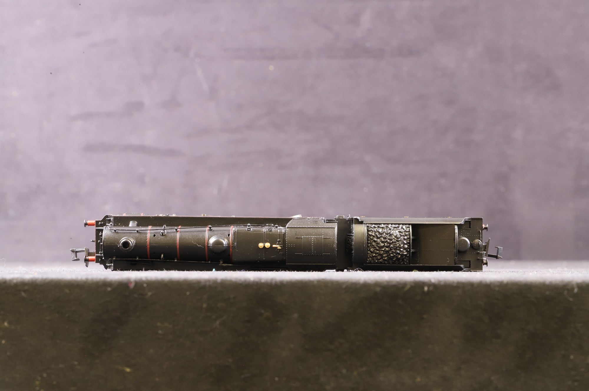 Graham Farish N 372-726 BR Standard Class 5MT '73158' BR Black L/Crest