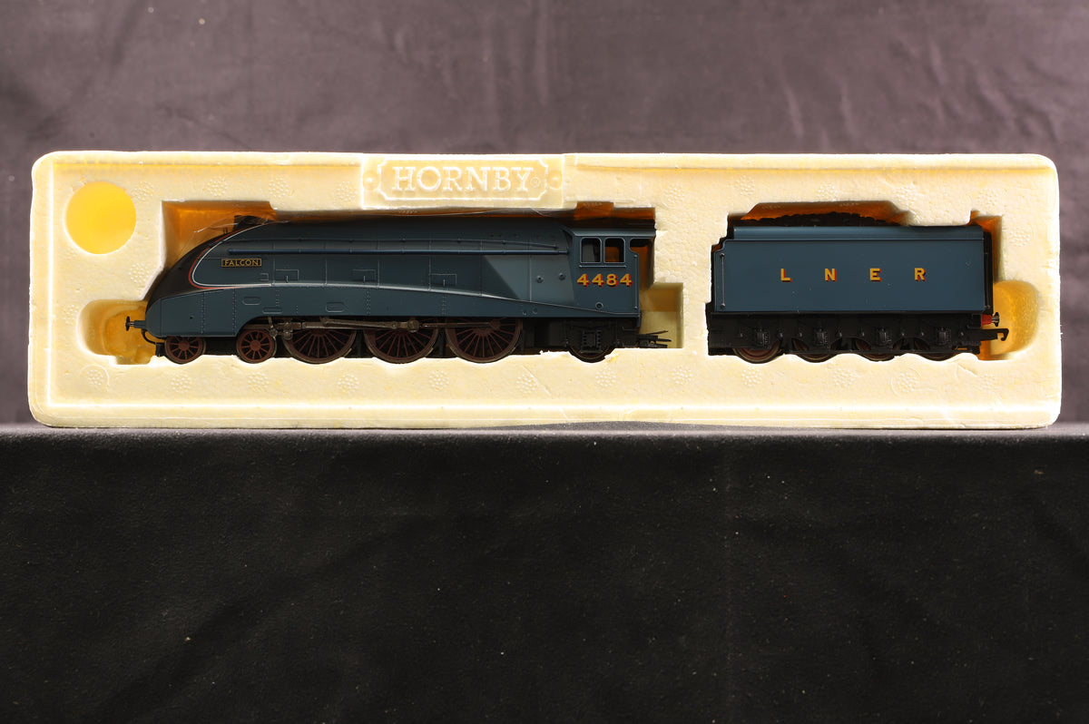 Hornby Railroad OO R2779 LNER Class A4 &#39;4484&#39; &#39;Falcon&#39; Garter Blue