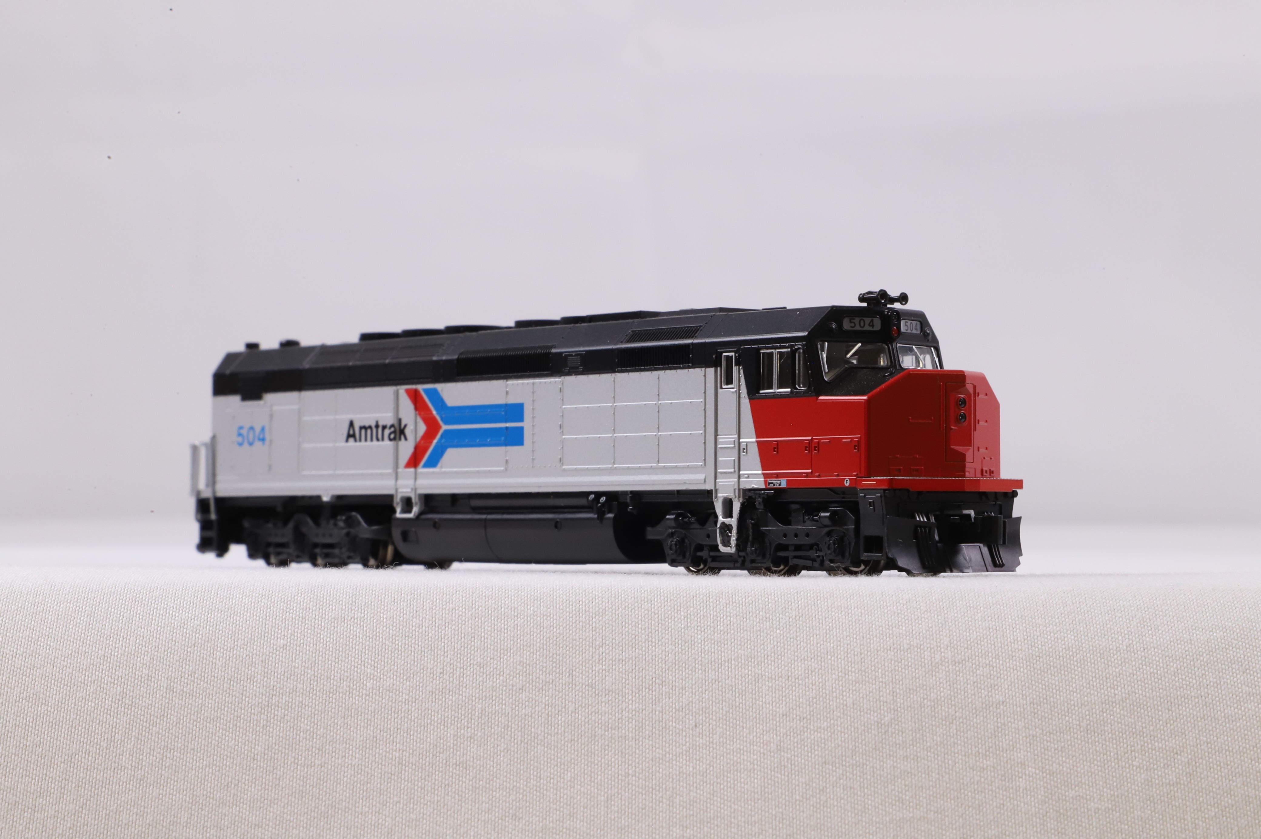 Kato N 176-9201 SDP40F Type 1 Body Amtrak Phase 1 '504' Diesel