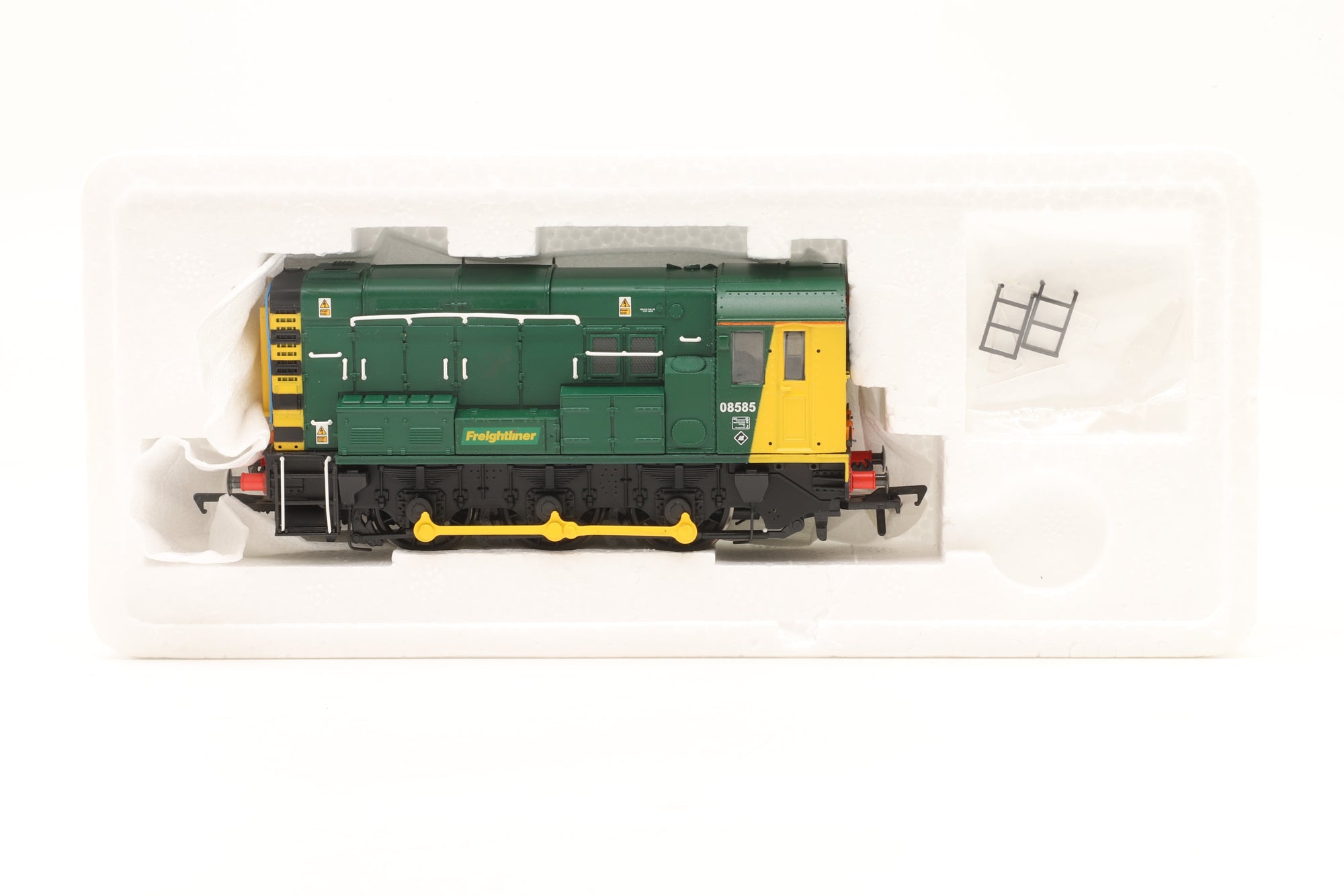 Bachmann OO 32-106 08 Diesel Shunter '08585' Freightliner