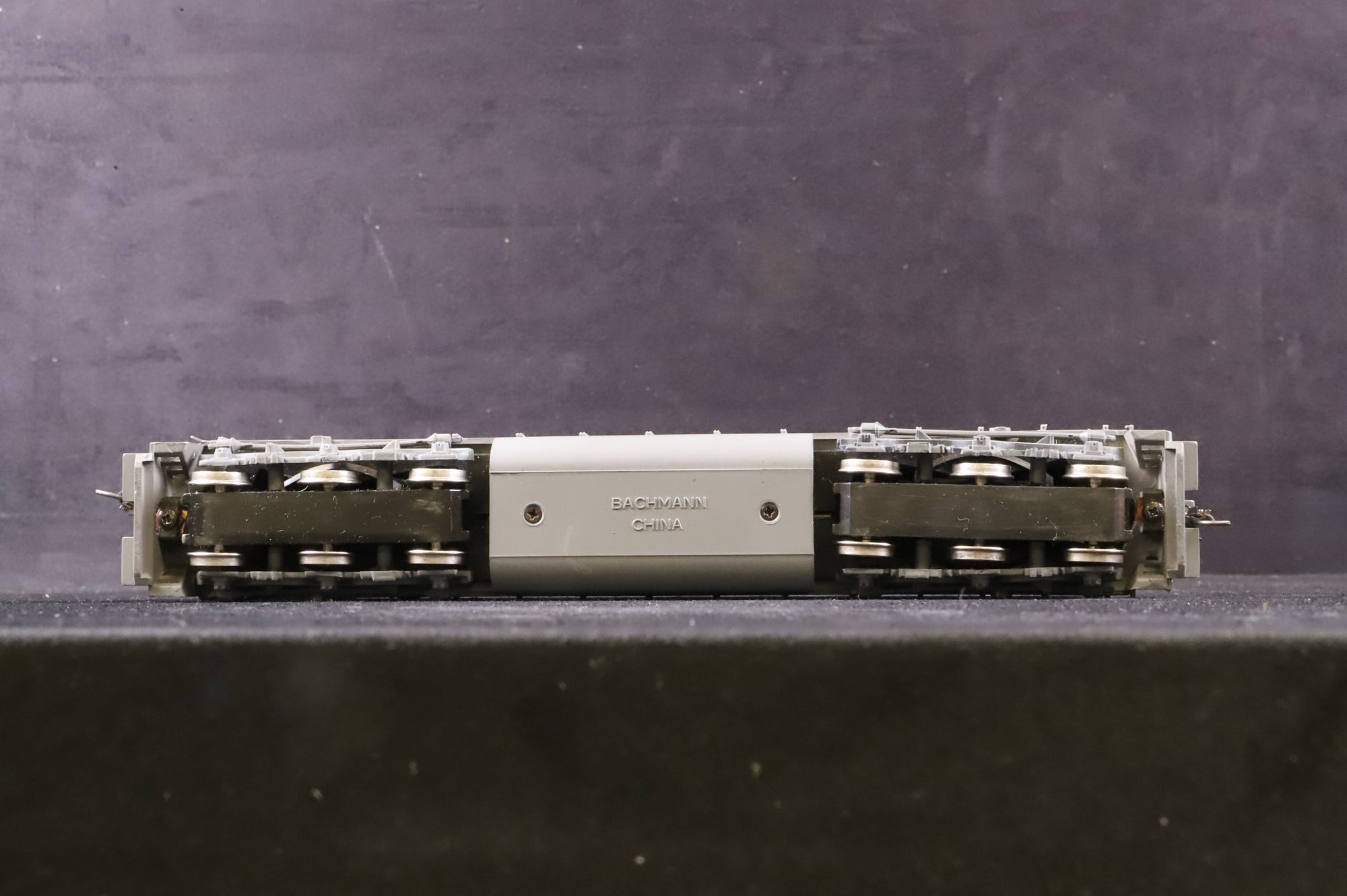 Bachmann Plus HO 11604 EMD SD45 No.8937 in Southern Pacific 'Bloody Nose' Livery