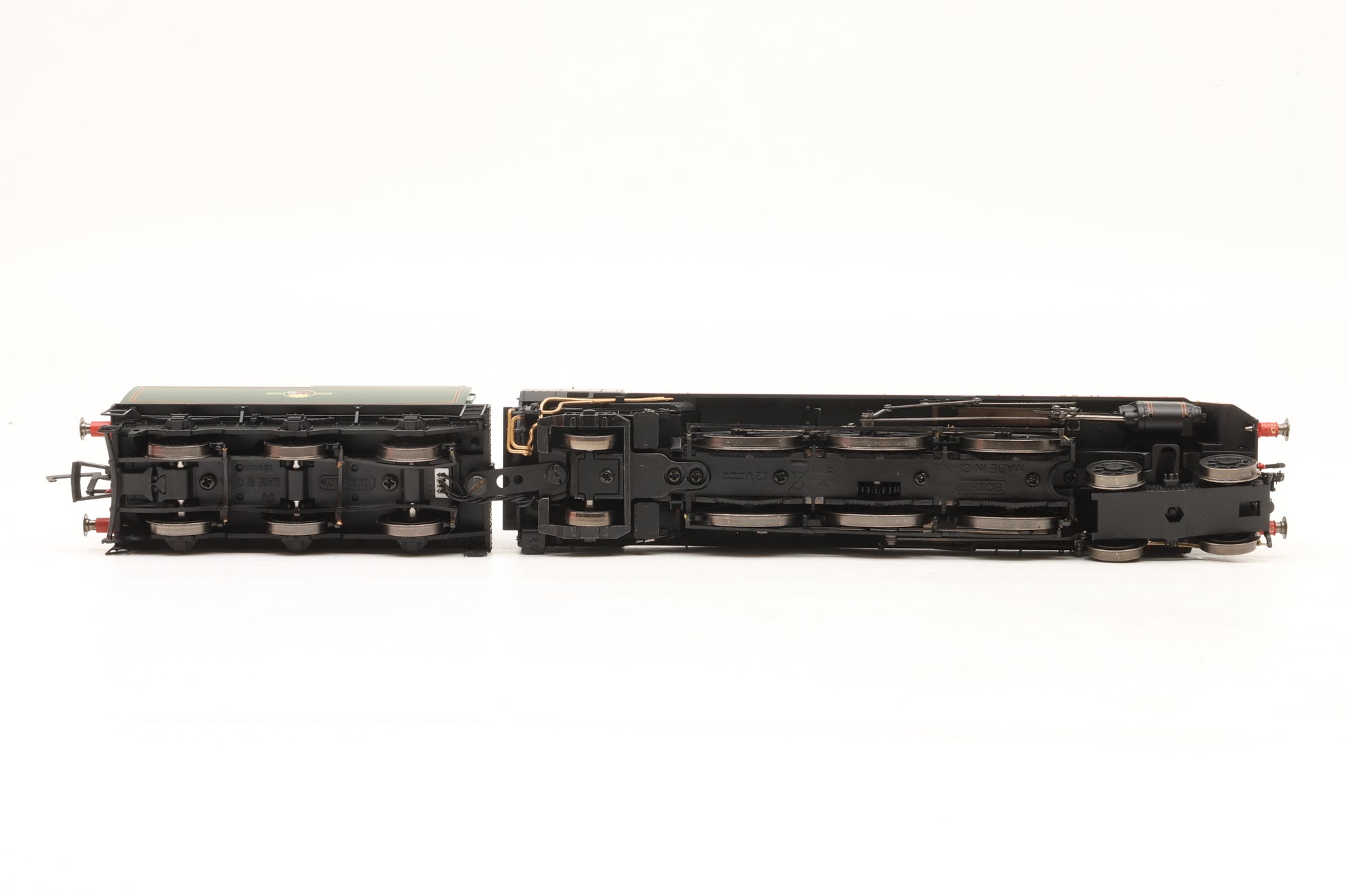 Hornby OO R3203 Rebuilt West Country Class '34013' 'Okehampton' BR Lined Green L/C DCC Fitted