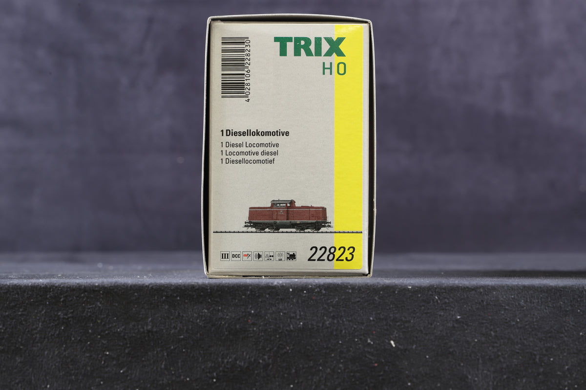 Trix HO 22823 Class V 100.10 Diesel Locomotive, MFX Sound