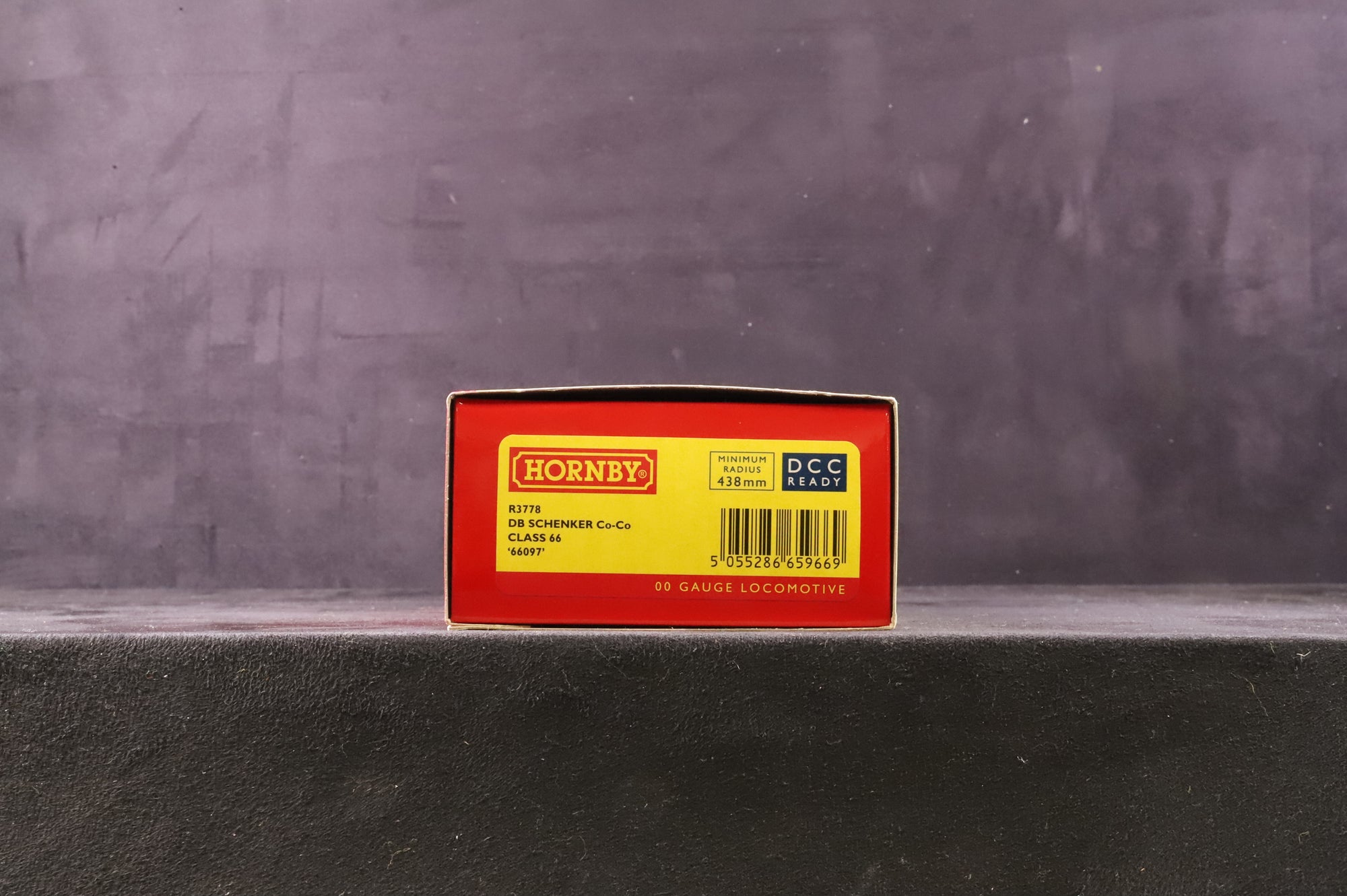 Hornby OO R3778 Class 66 in DB Schenker Livery