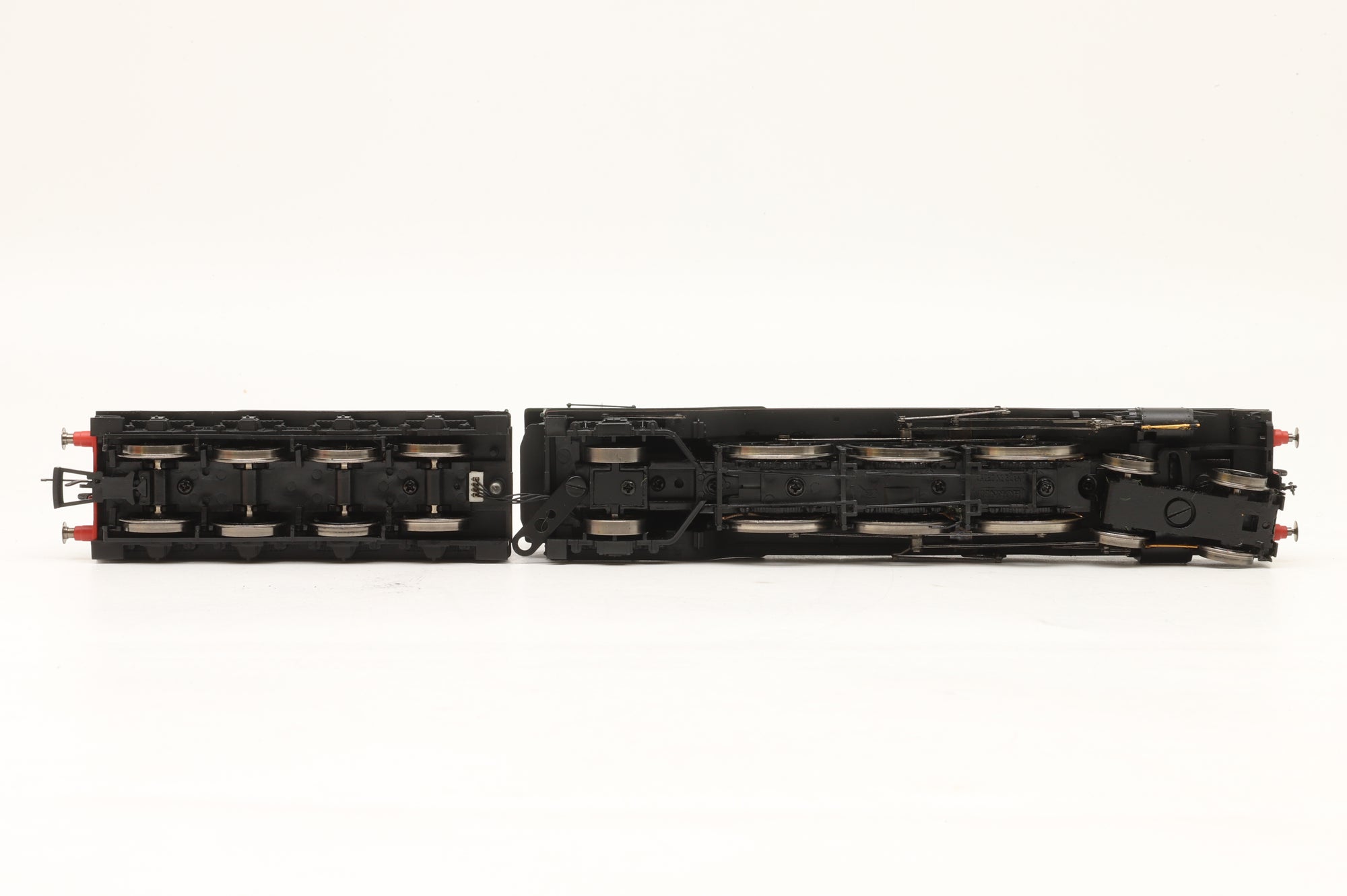 Hornby OO R3013 BR 4-6-2 Class A3 No. 60093 'Coronach'