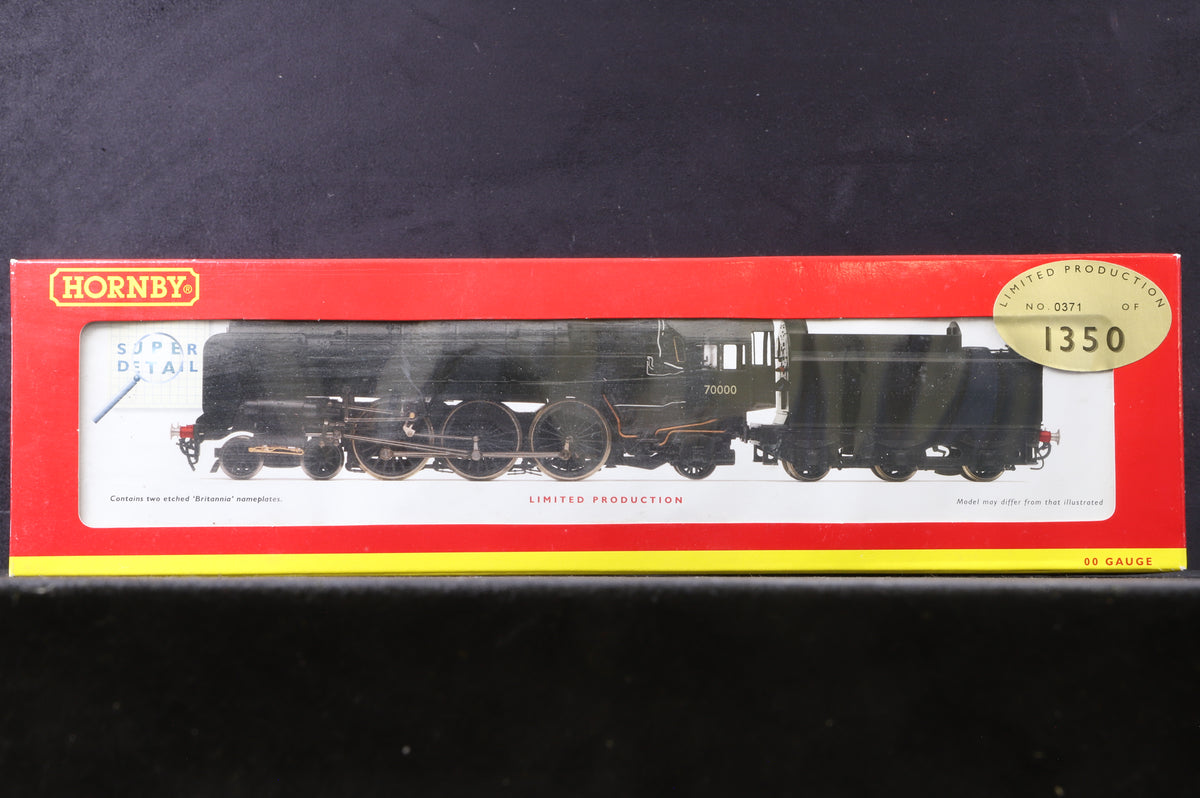 Hornby OO R2975 Brit Class &#39;70000&#39; &#39;Britannia&#39; Plain Black