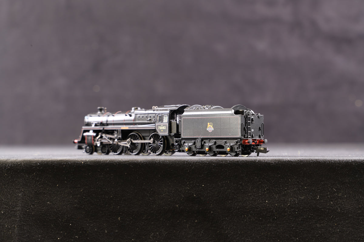 Graham Farish N 372-727 BR Standard Class 5MT &#39;73082&#39; BR Black E/Emblem &#39;Camelot&#39;