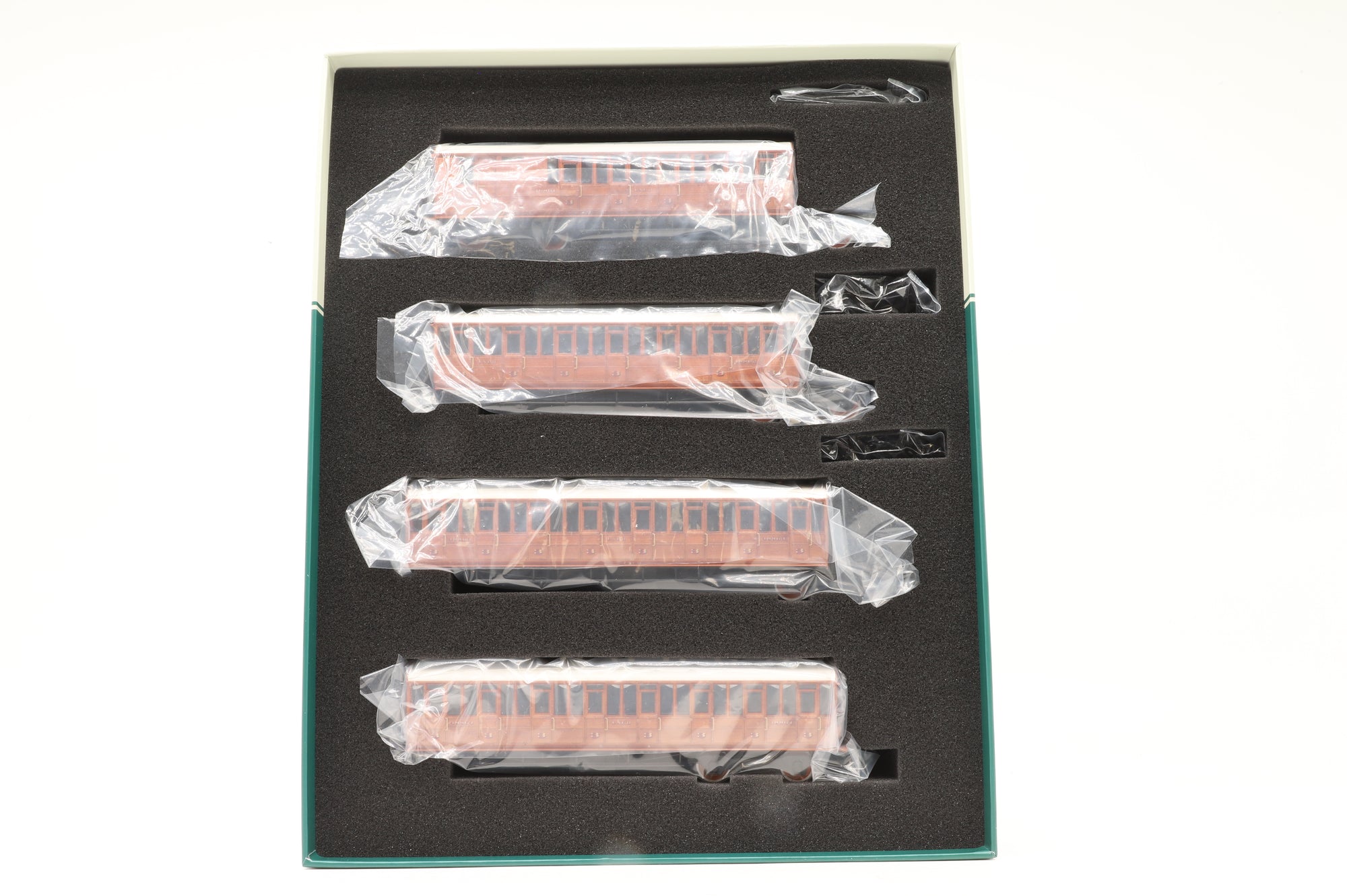Clark Railworks OO C2001A Quad Art Set No.74 Preserved LNER Teak