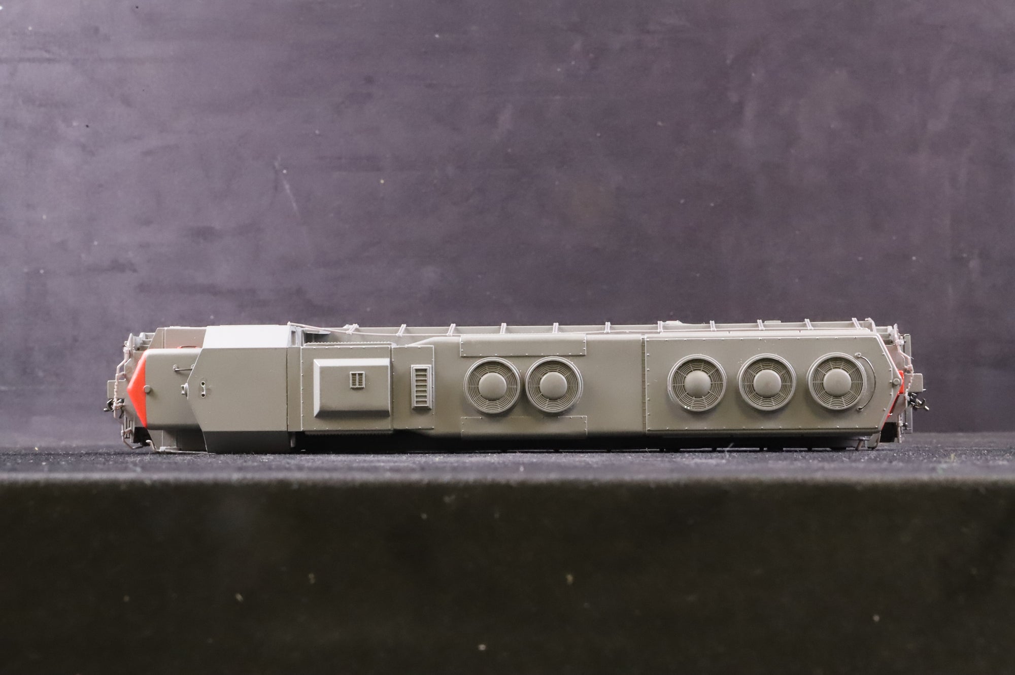 Bachmann Plus HO 11604 EMD SD45 No.8937 in Southern Pacific 'Bloody Nose' Livery