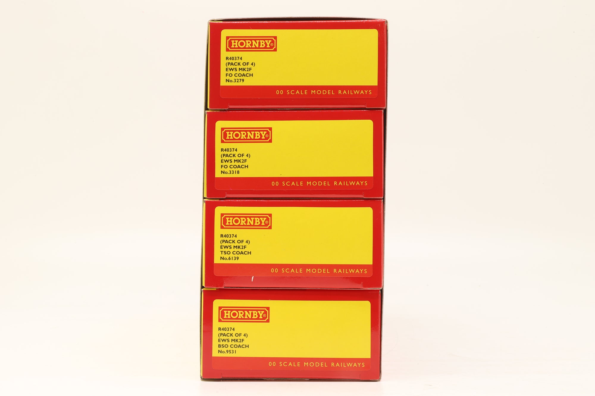 Hornby OO R40374 4-Pack of EWS Mk2F Coaches