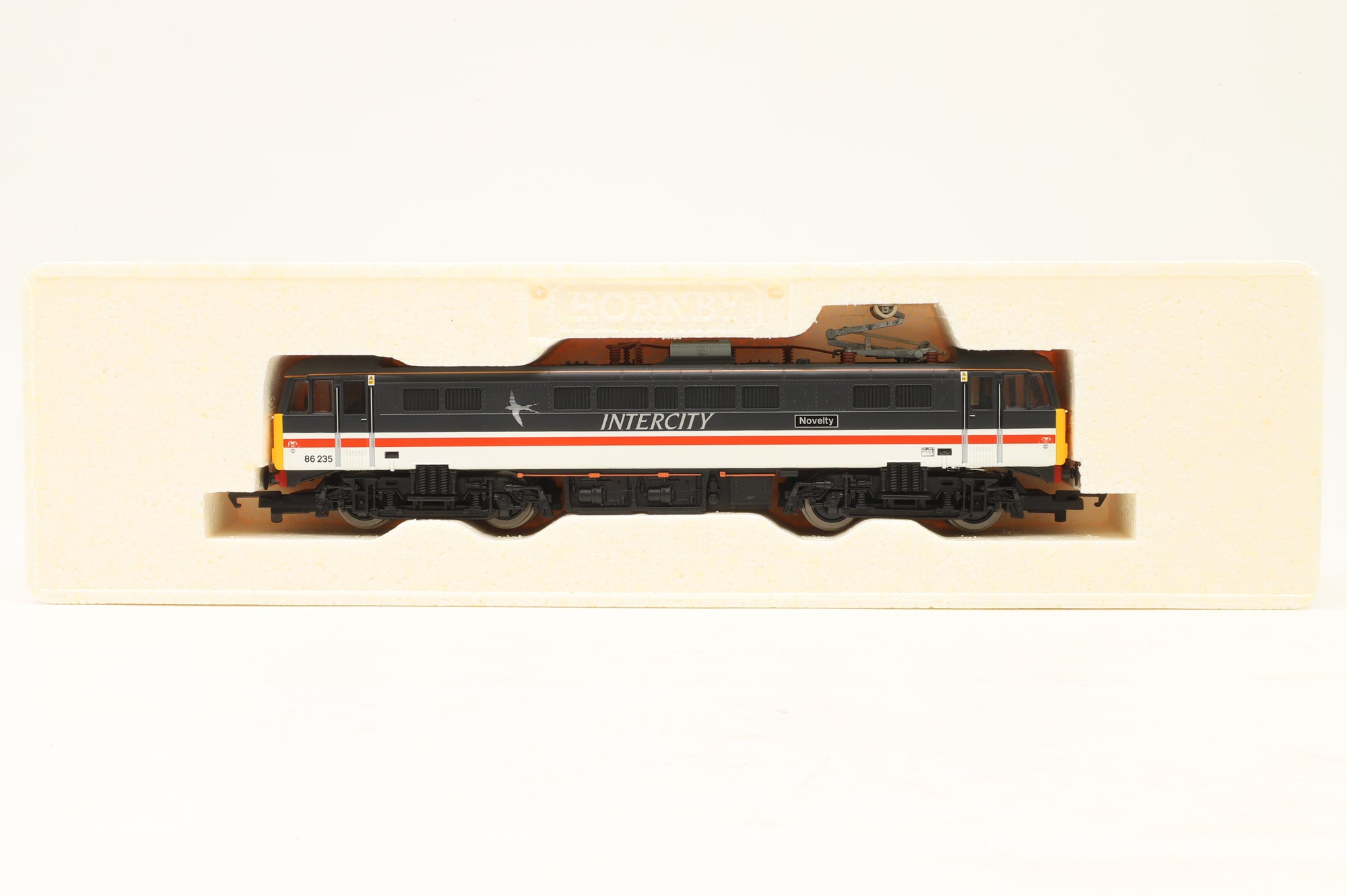 Hornby OO R2415 Class 86 '86235' 'Novelty' Intercity